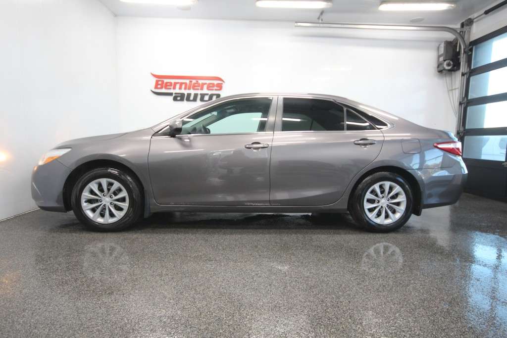 2017 Toyota Camry Sedan