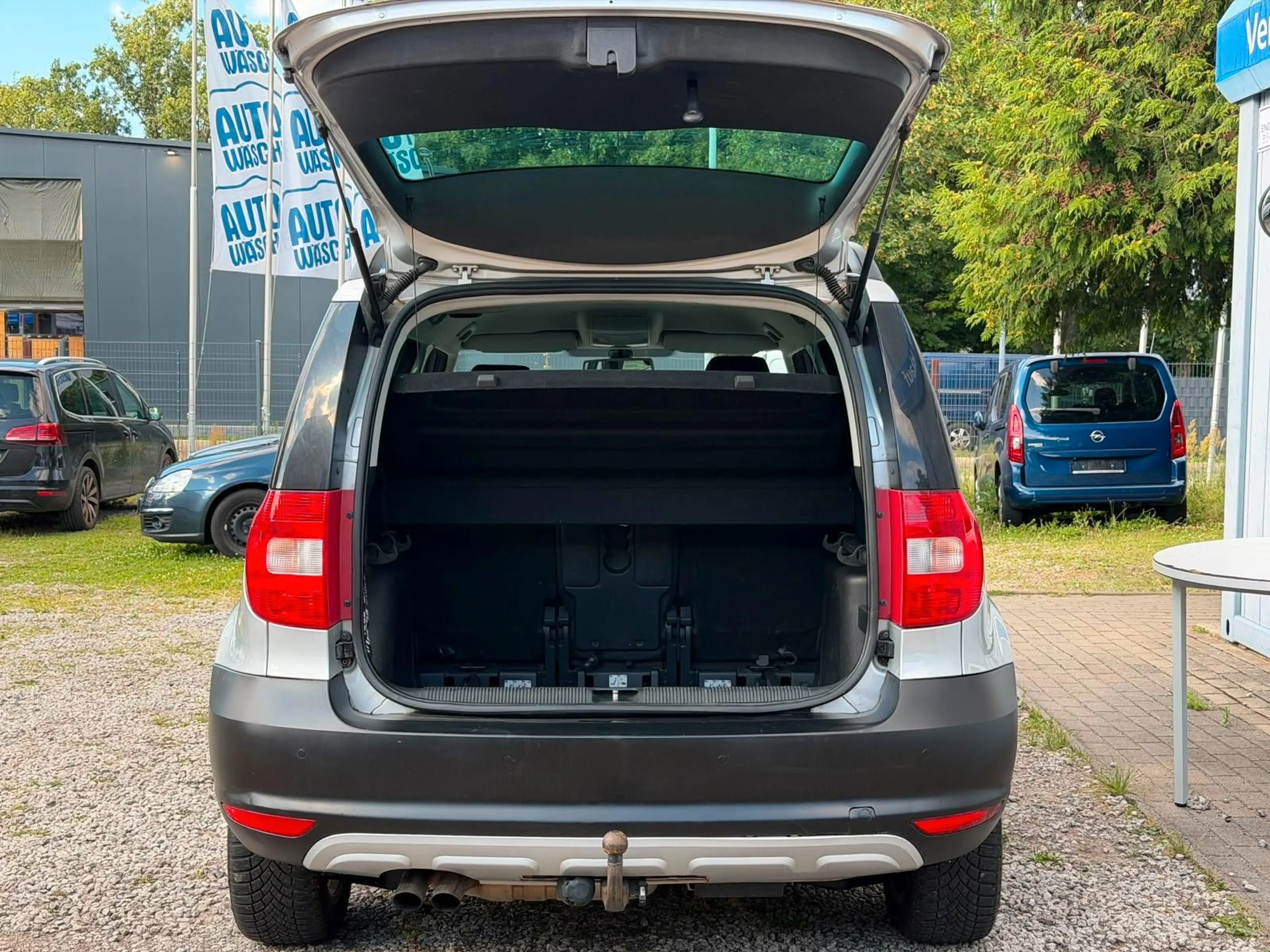 Skoda Yeti 2.0 TDI DSG Ambition Plus Edition 4x4 — photo 9