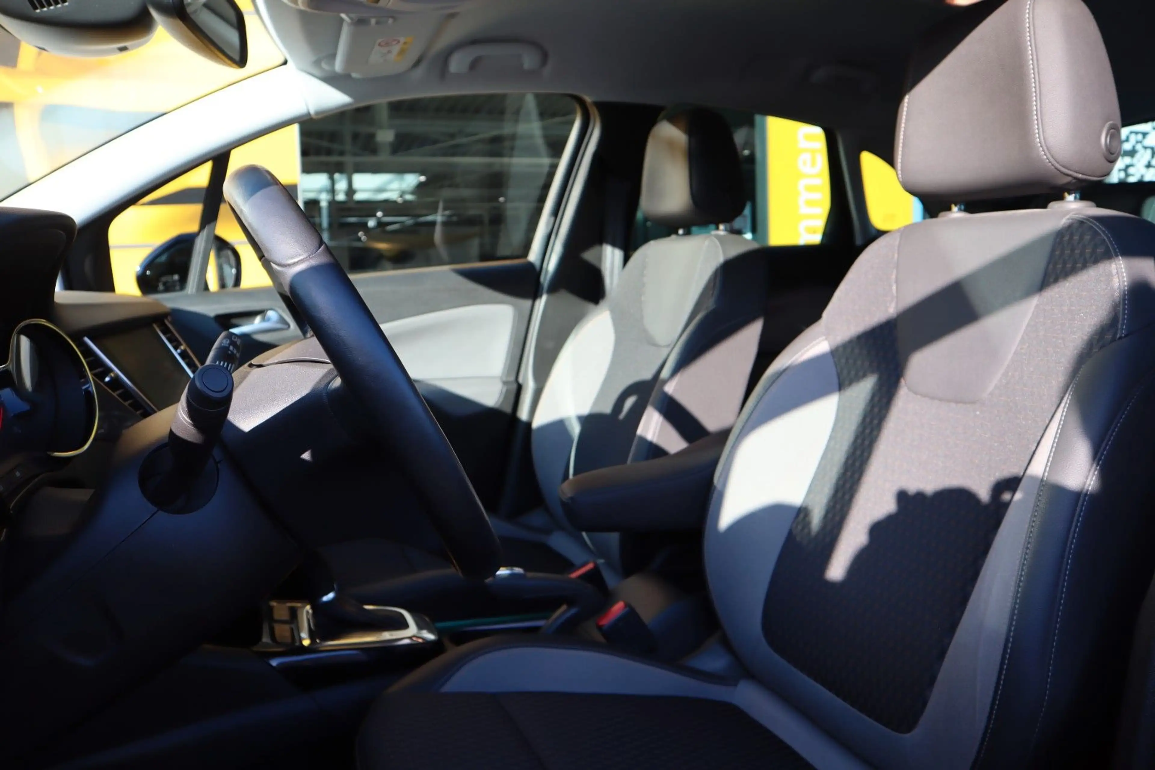 Opel Crossland X Crossland 1.2T AT6 Innovation — photo 8