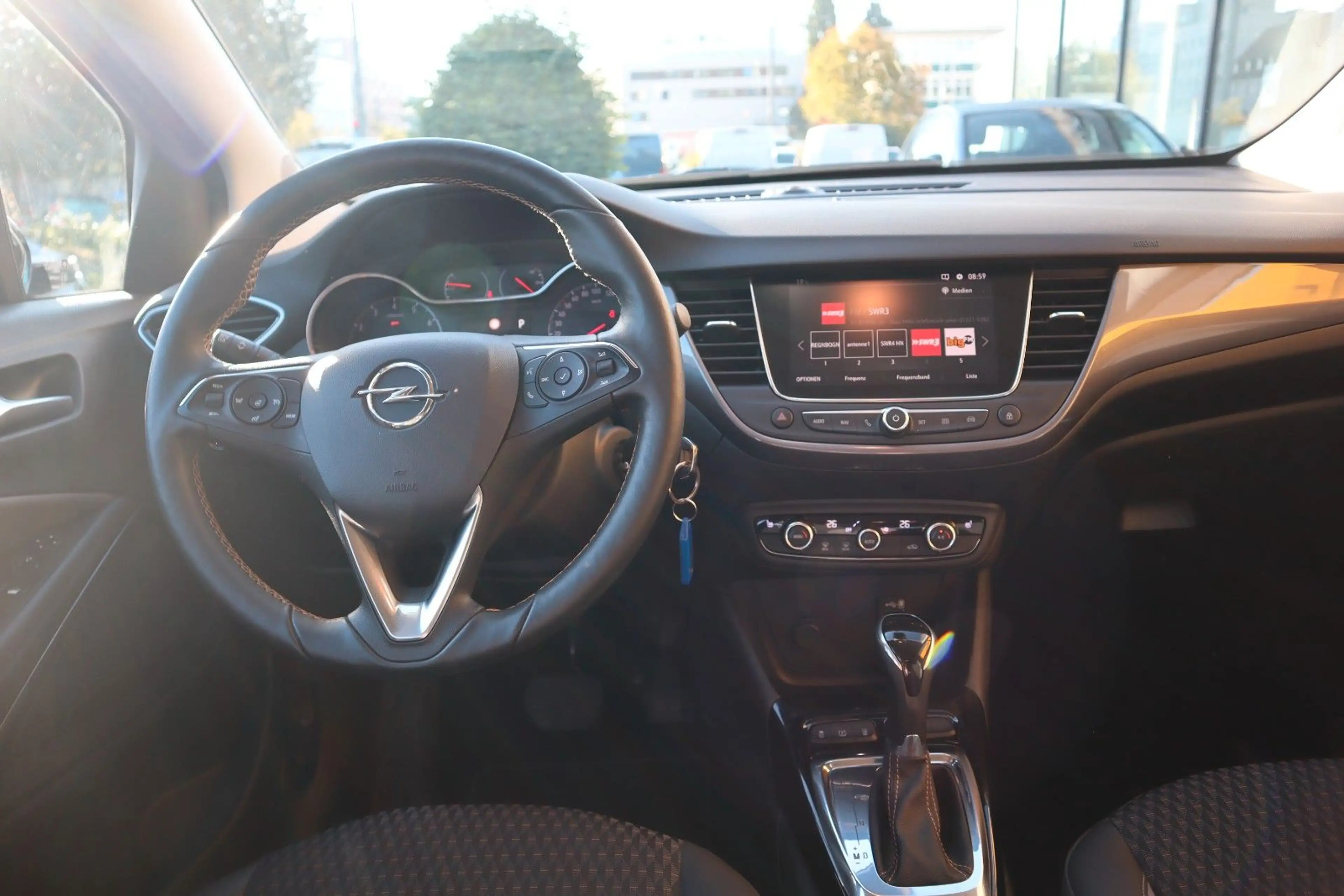 Opel Crossland X Crossland 1.2T AT6 Innovation — photo 6