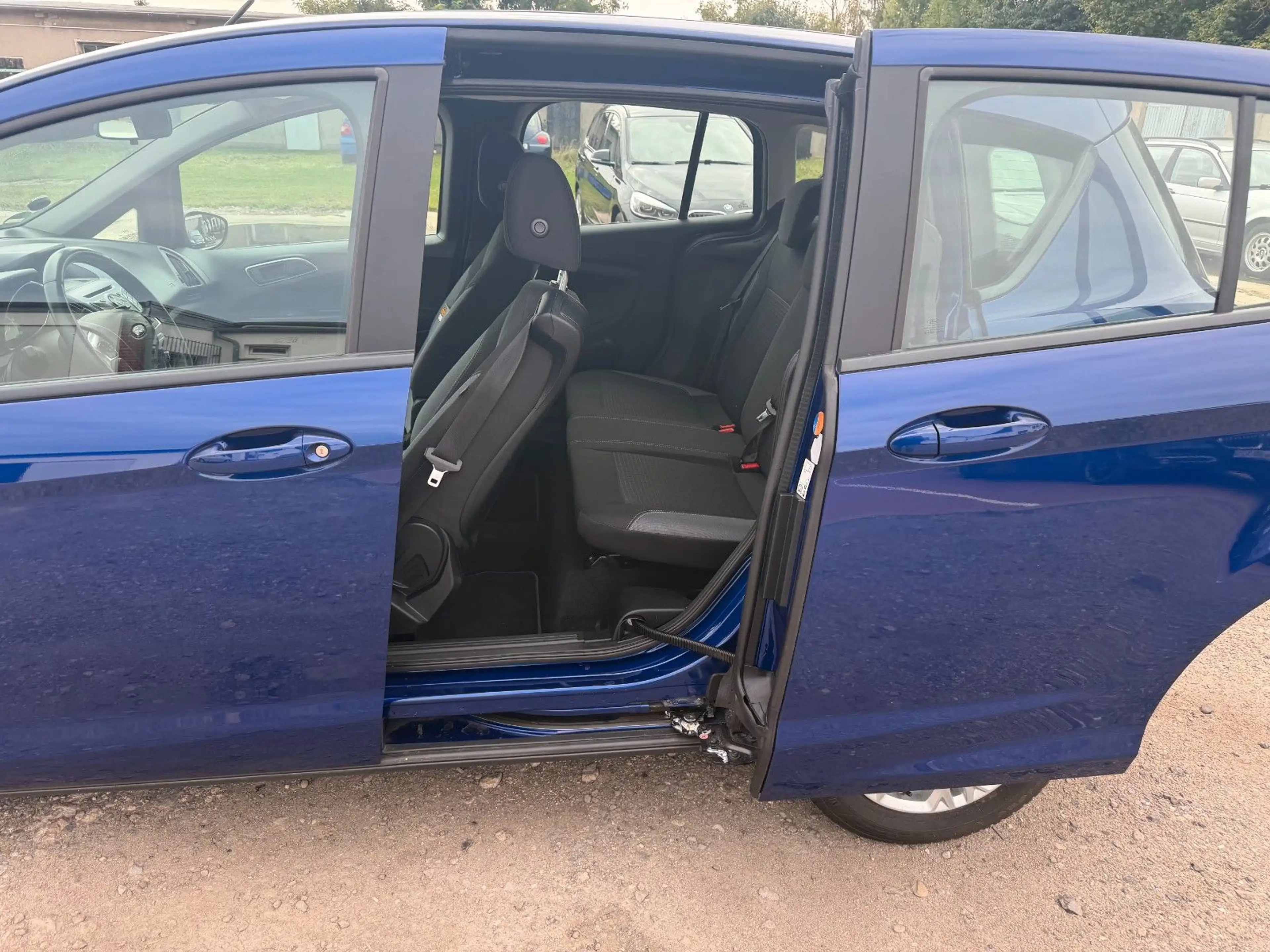 Ford B-Max B-MAX Sync Edition — photo 17