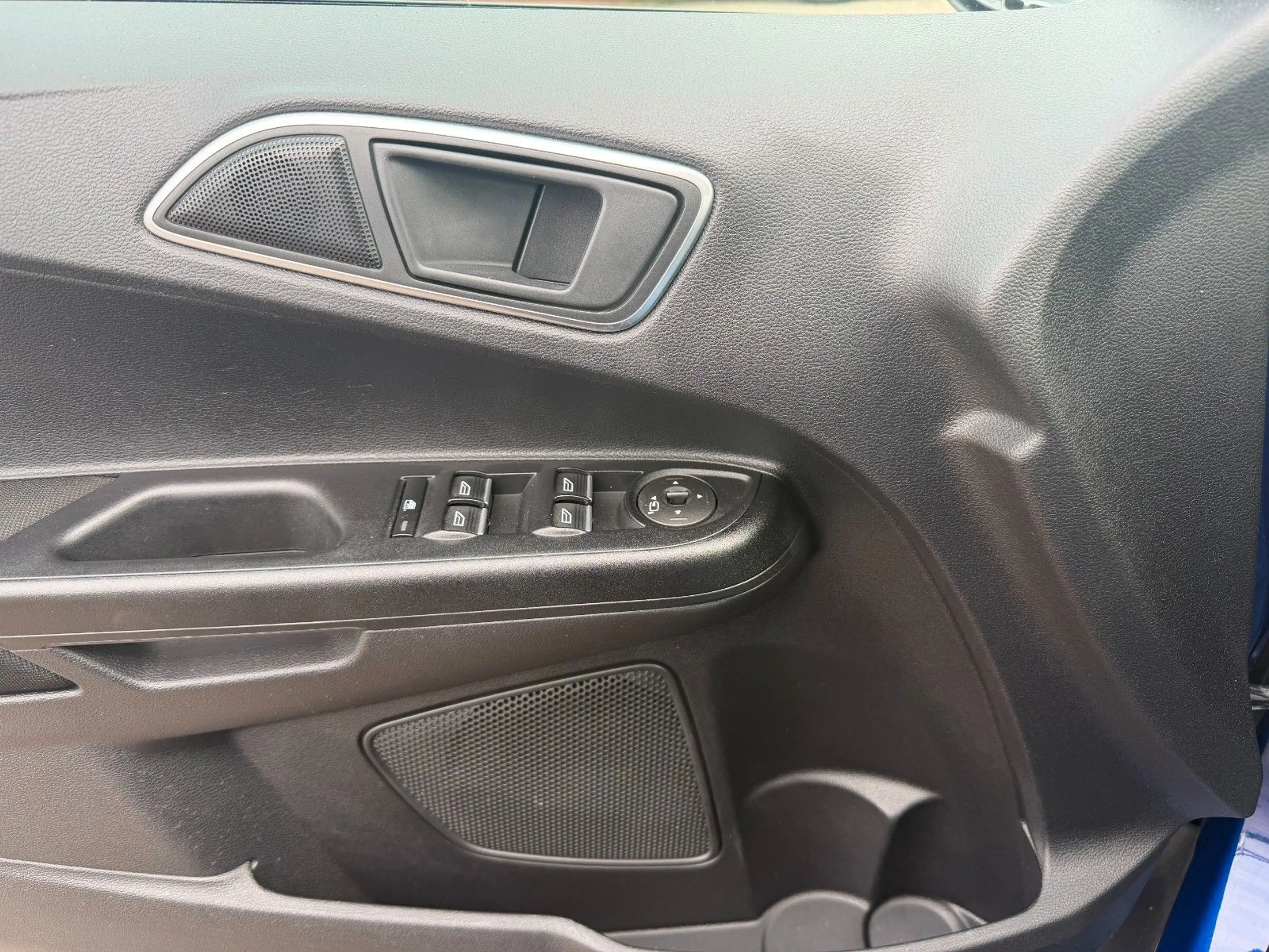 Ford B-Max B-MAX Sync Edition — photo 9