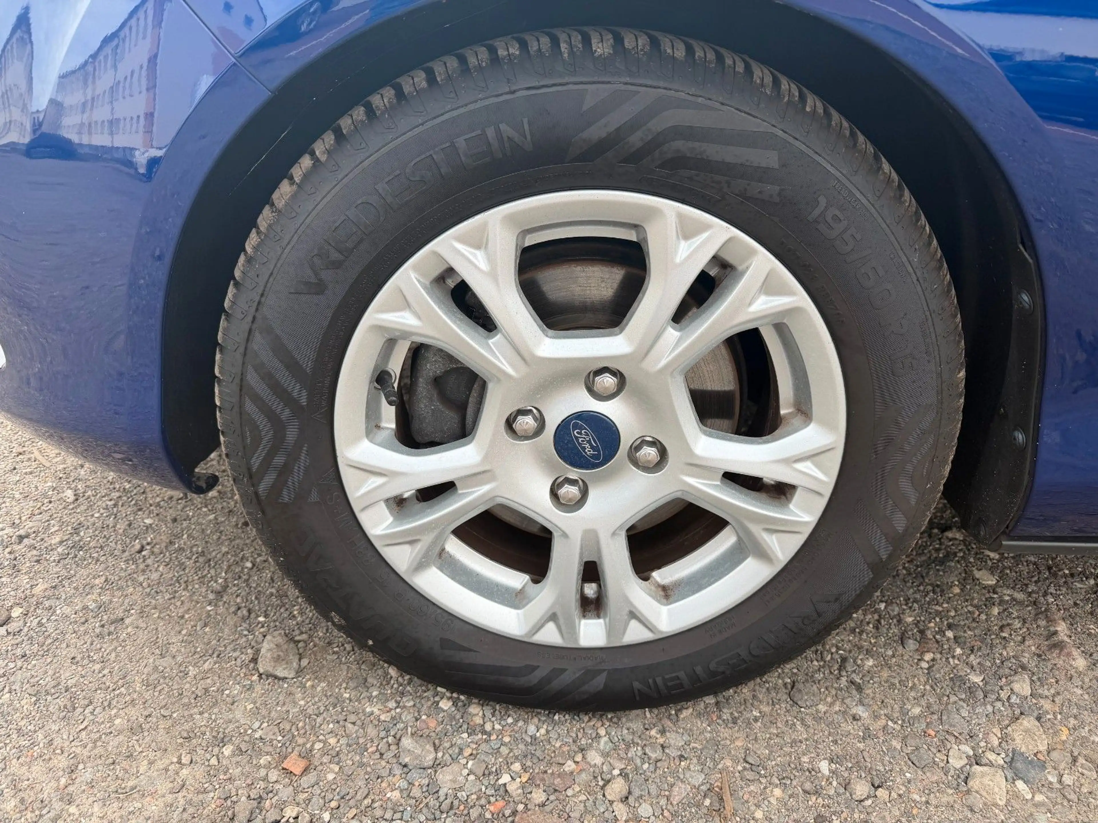 Ford B-Max B-MAX Sync Edition — photo 5