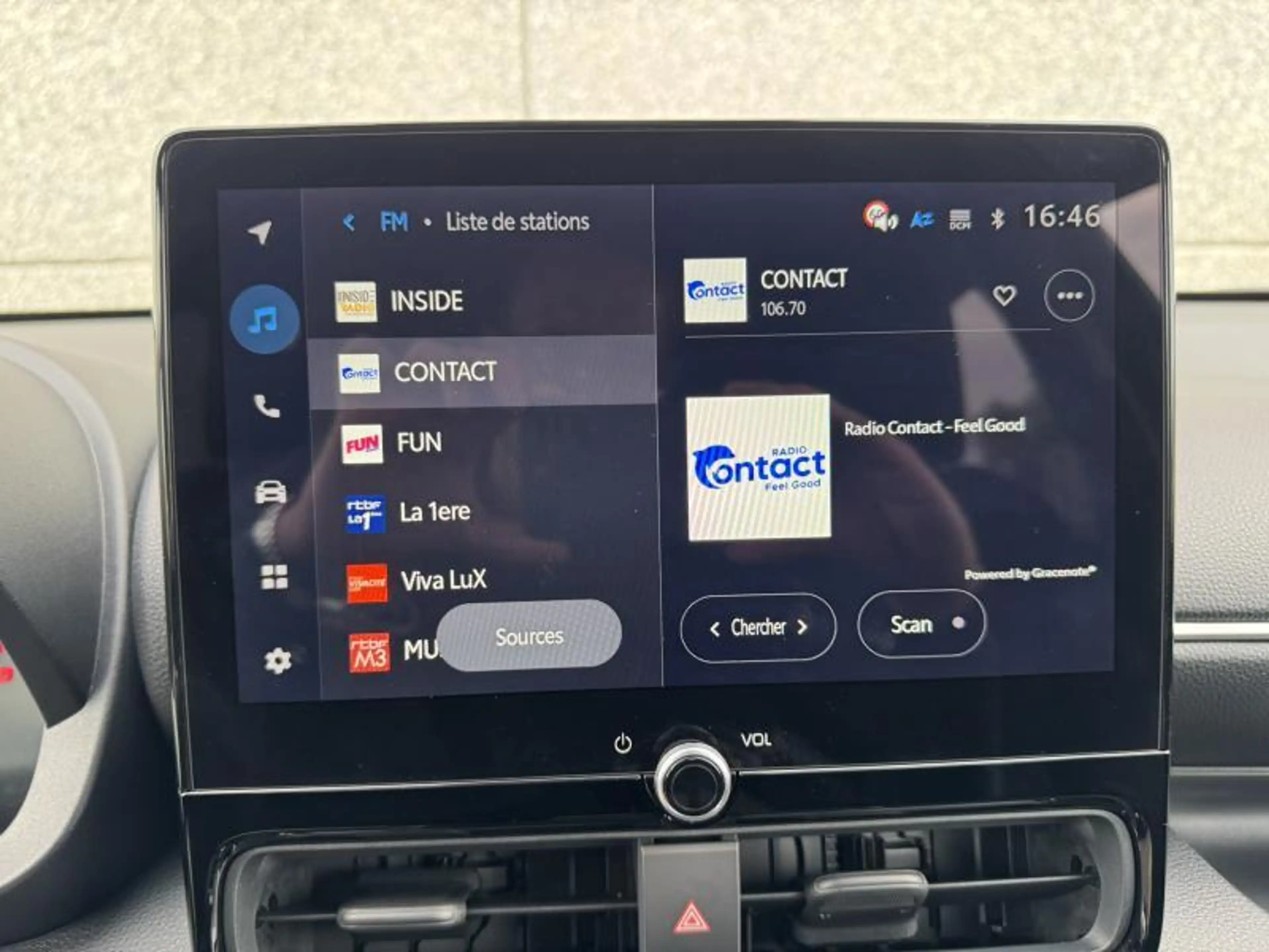 Toyota Yaris 1.5 TNGA Hybride CVT Iconic de direction ! — photo 21