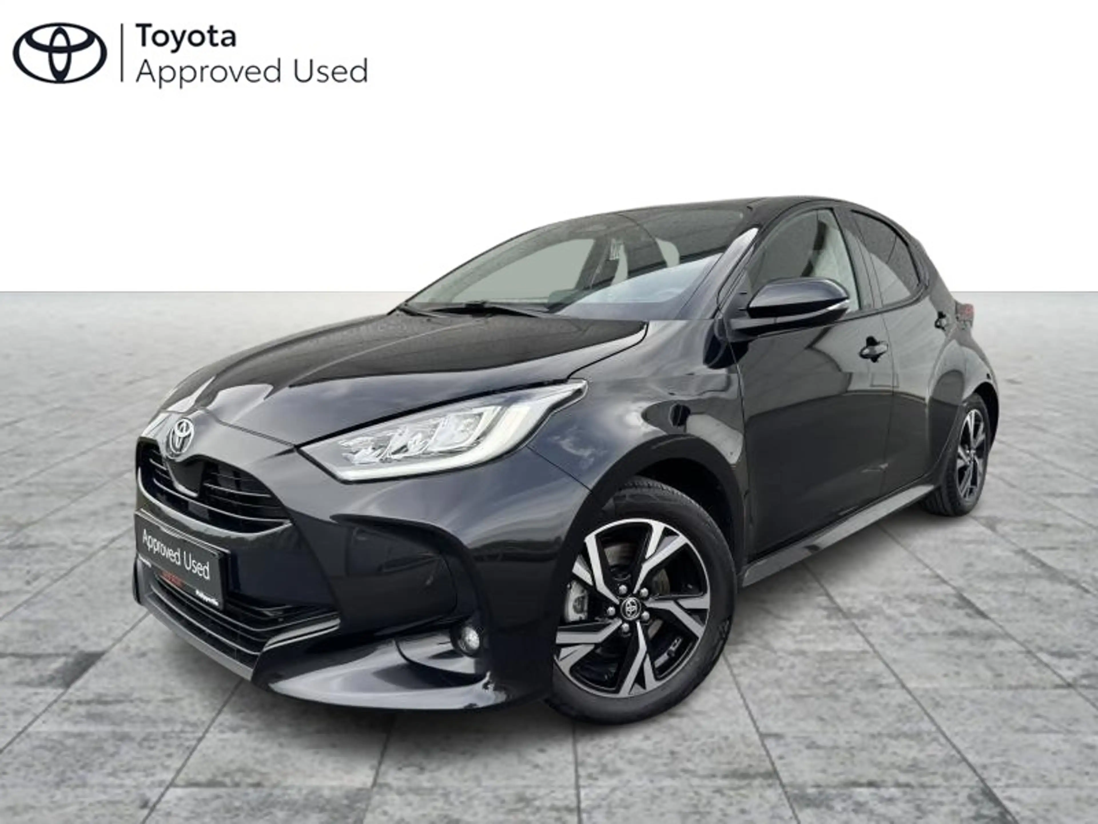 Toyota Yaris 1.5 TNGA Hybride CVT Iconic de direction ! — photo 29
