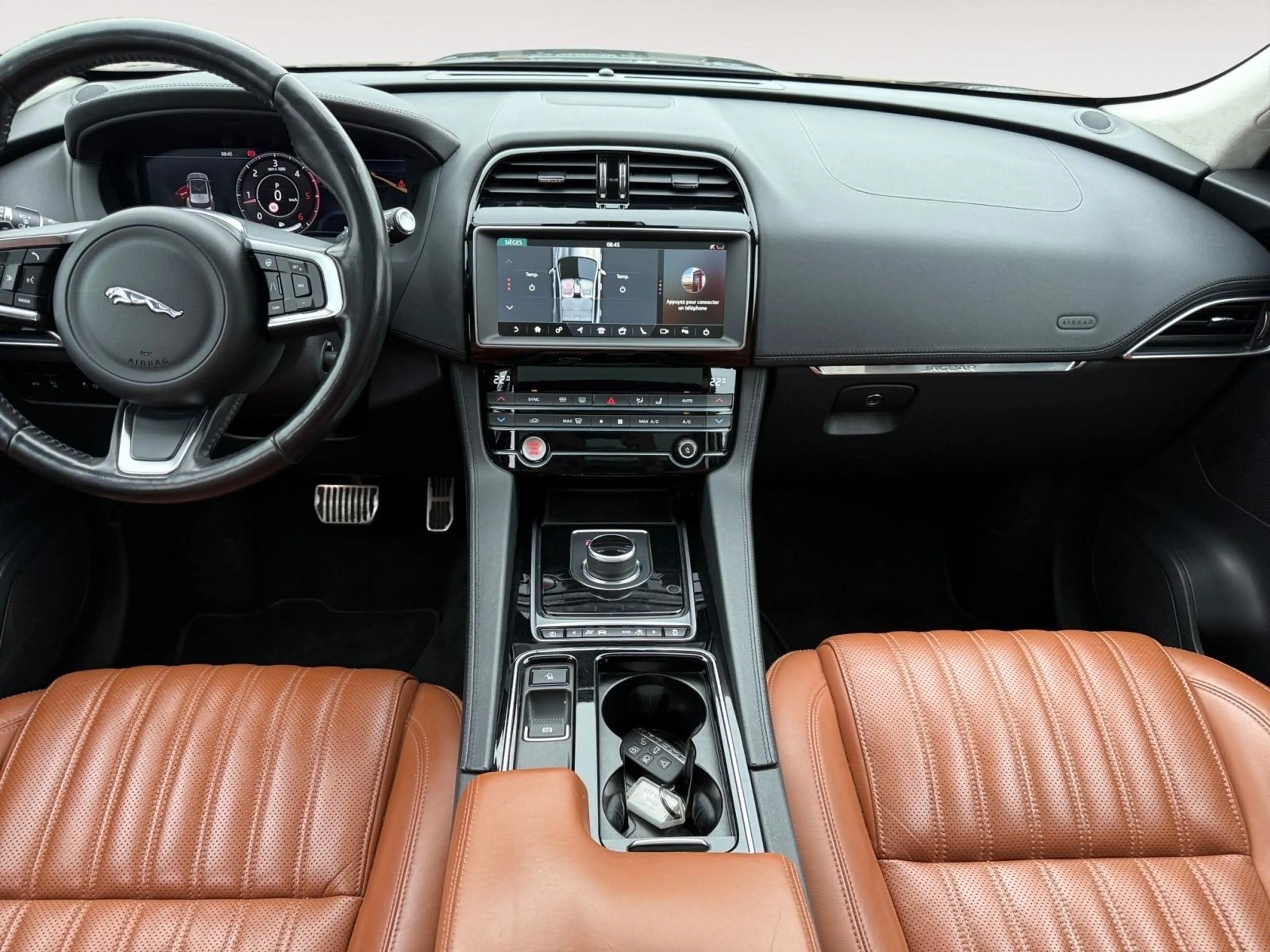 Jaguar F-Pace Portfolio — photo 12