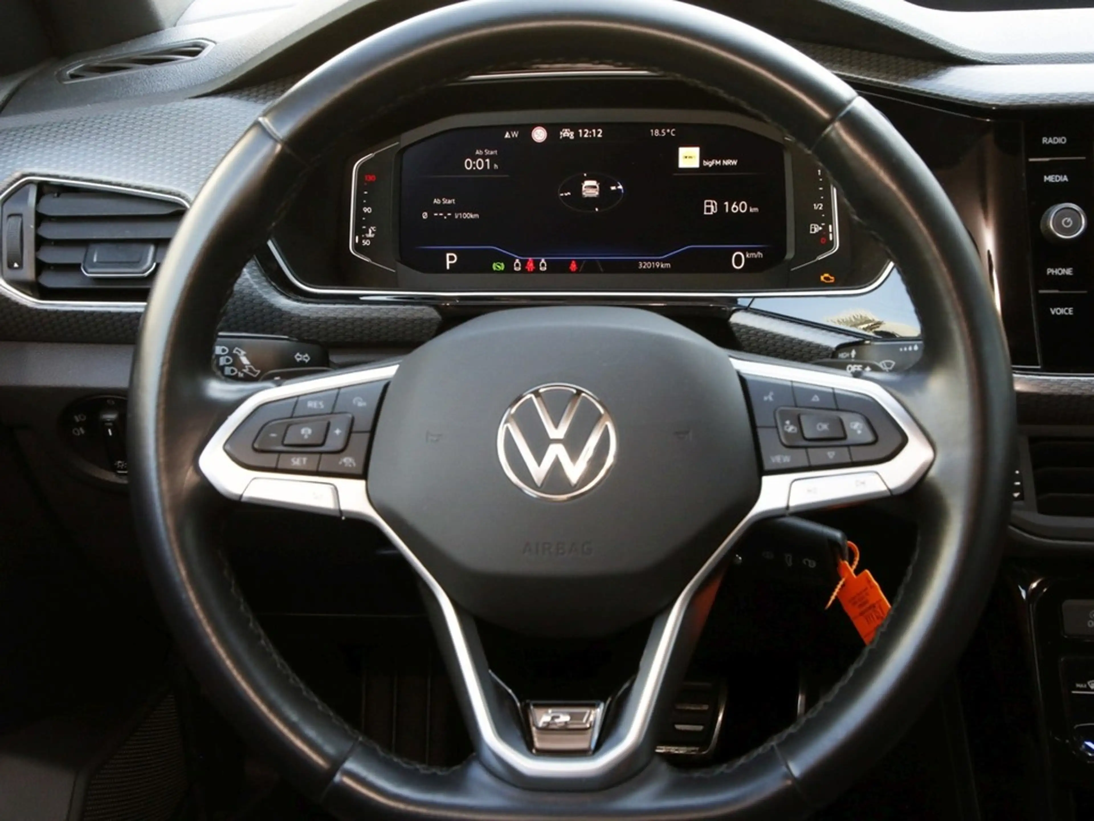 Volkswagen T-Cross 1.5 TSI DSG R-Line 18" ACC Navi SHZ LED — photo 15