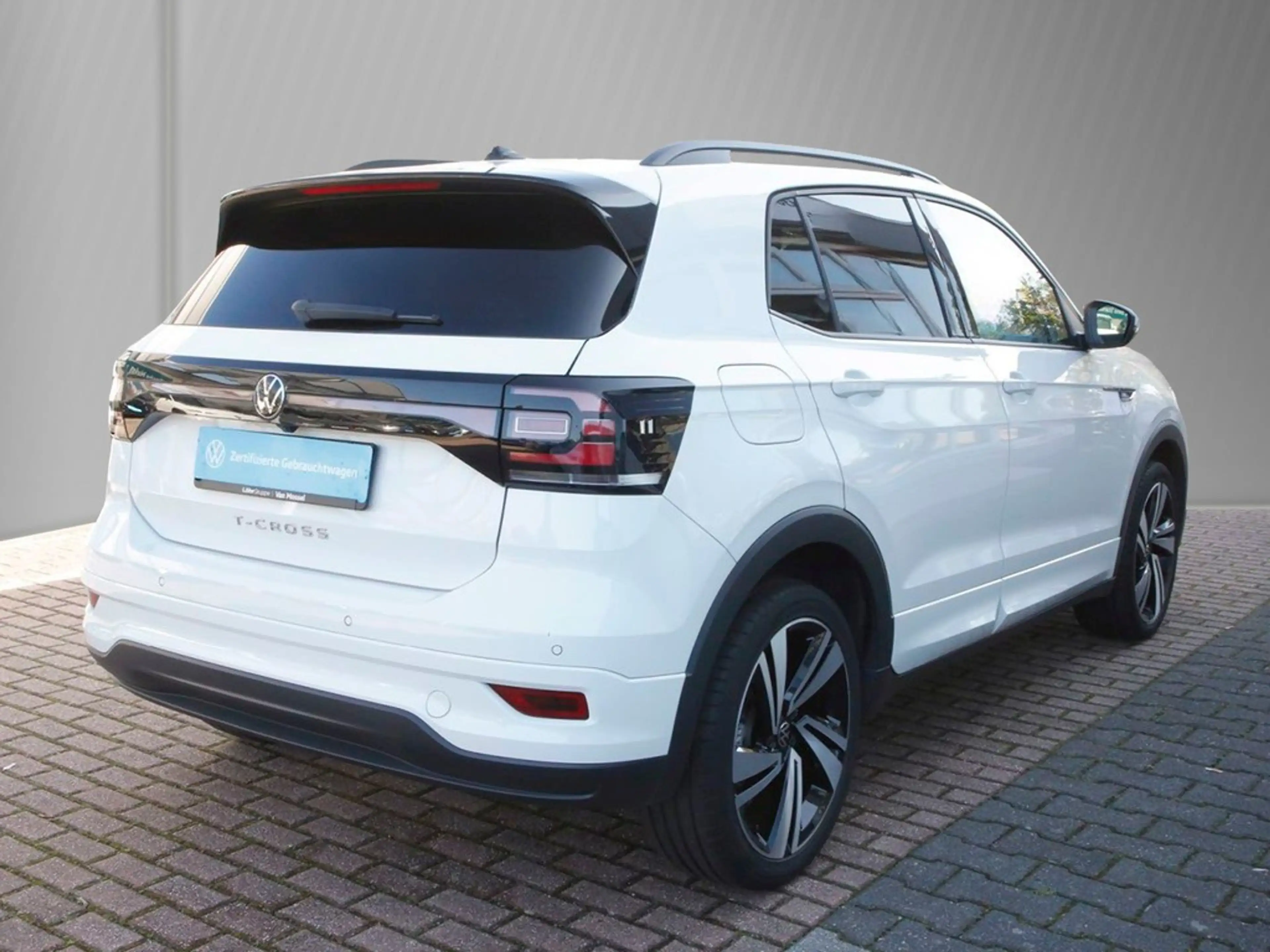 Volkswagen T-Cross 1.5 TSI DSG R-Line 18" ACC Navi SHZ LED — photo 4
