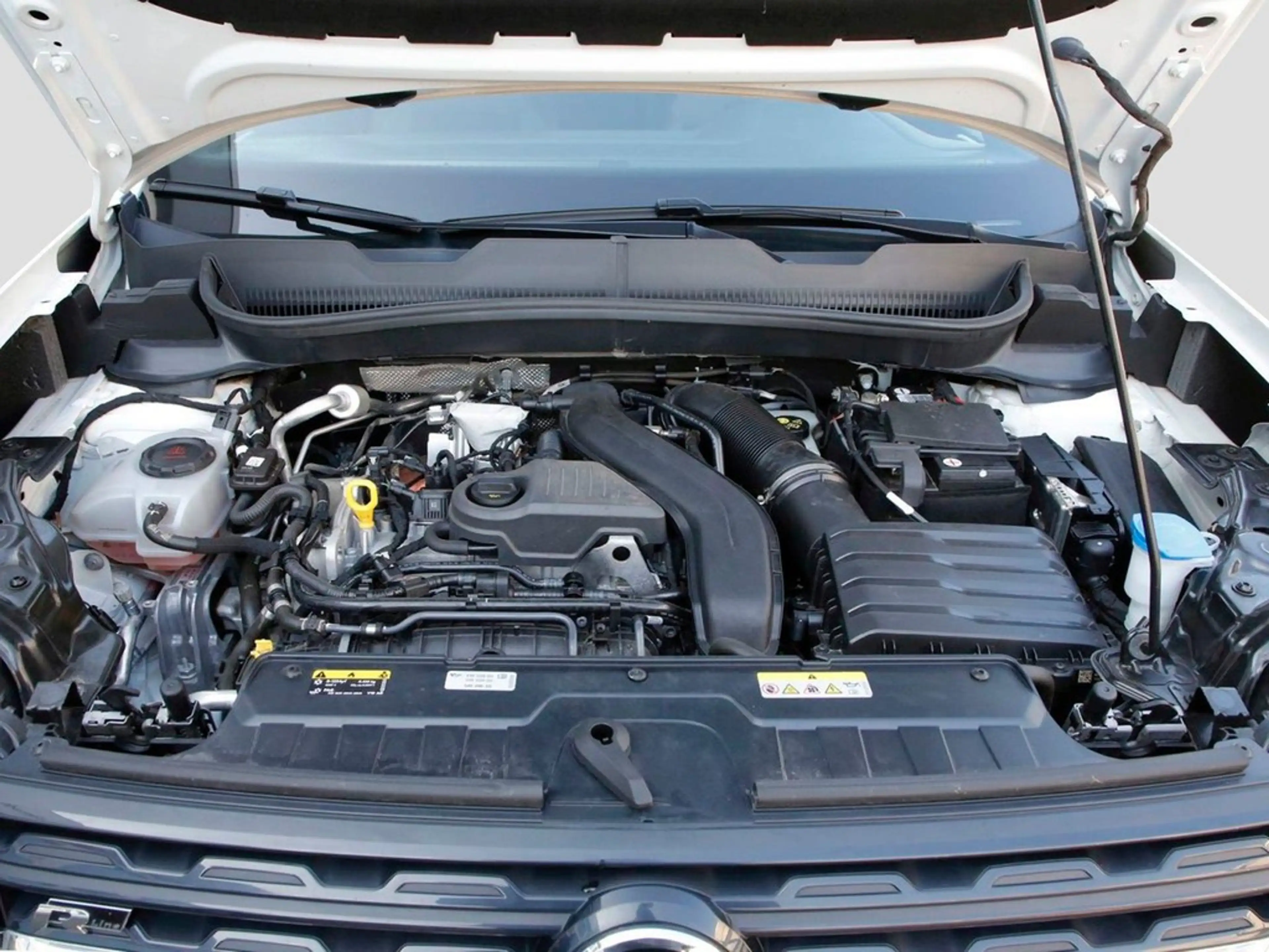Volkswagen T-Cross 1.5 TSI DSG R-Line 18" ACC Navi SHZ LED — photo 7