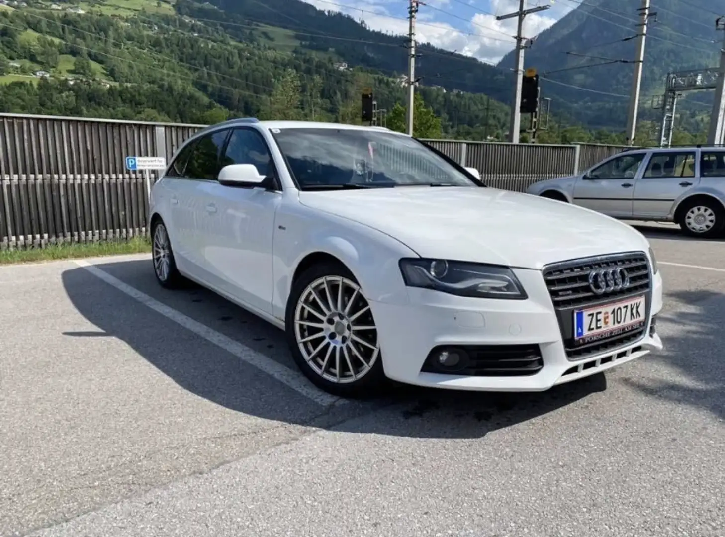 Audi A4 Avant 2,0 TDI DPF quattro - 1