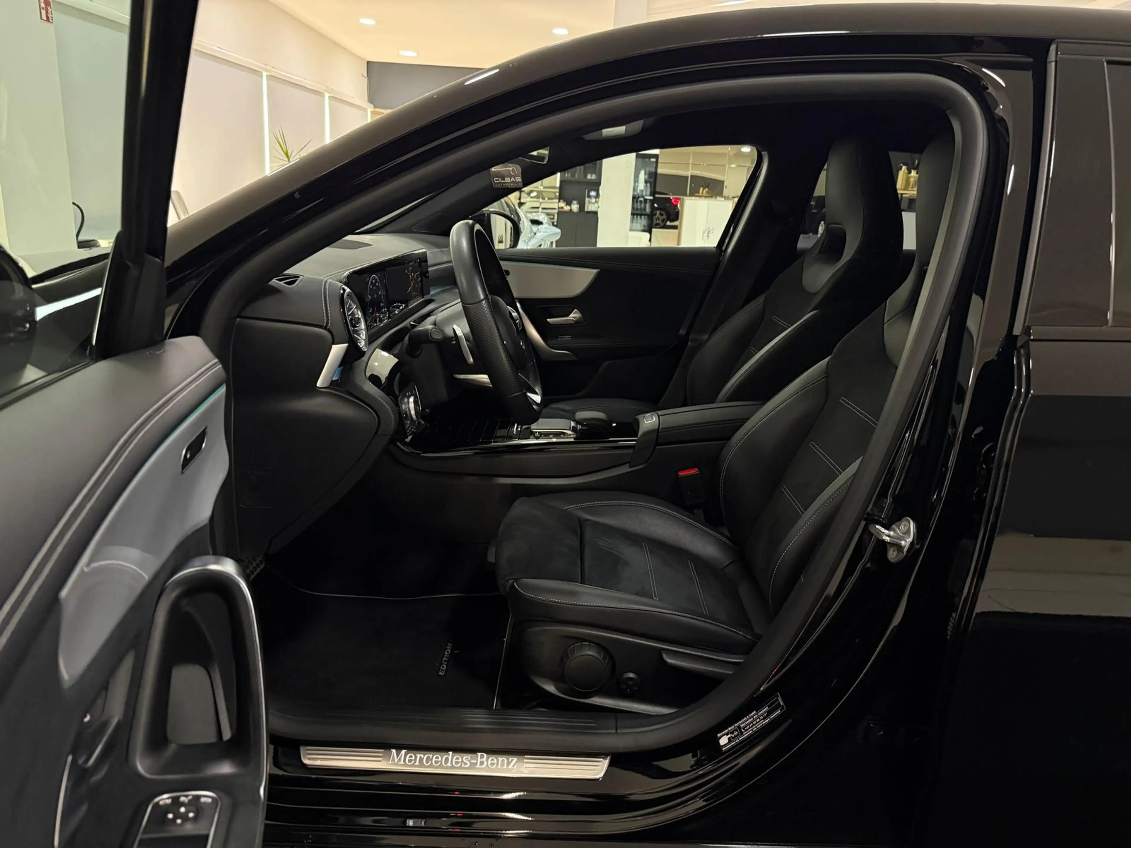 Mercedes-Benz A 180 7G Edition 2021 AMG-LINE*NIGHT*KAM*AMBI* — photo 13