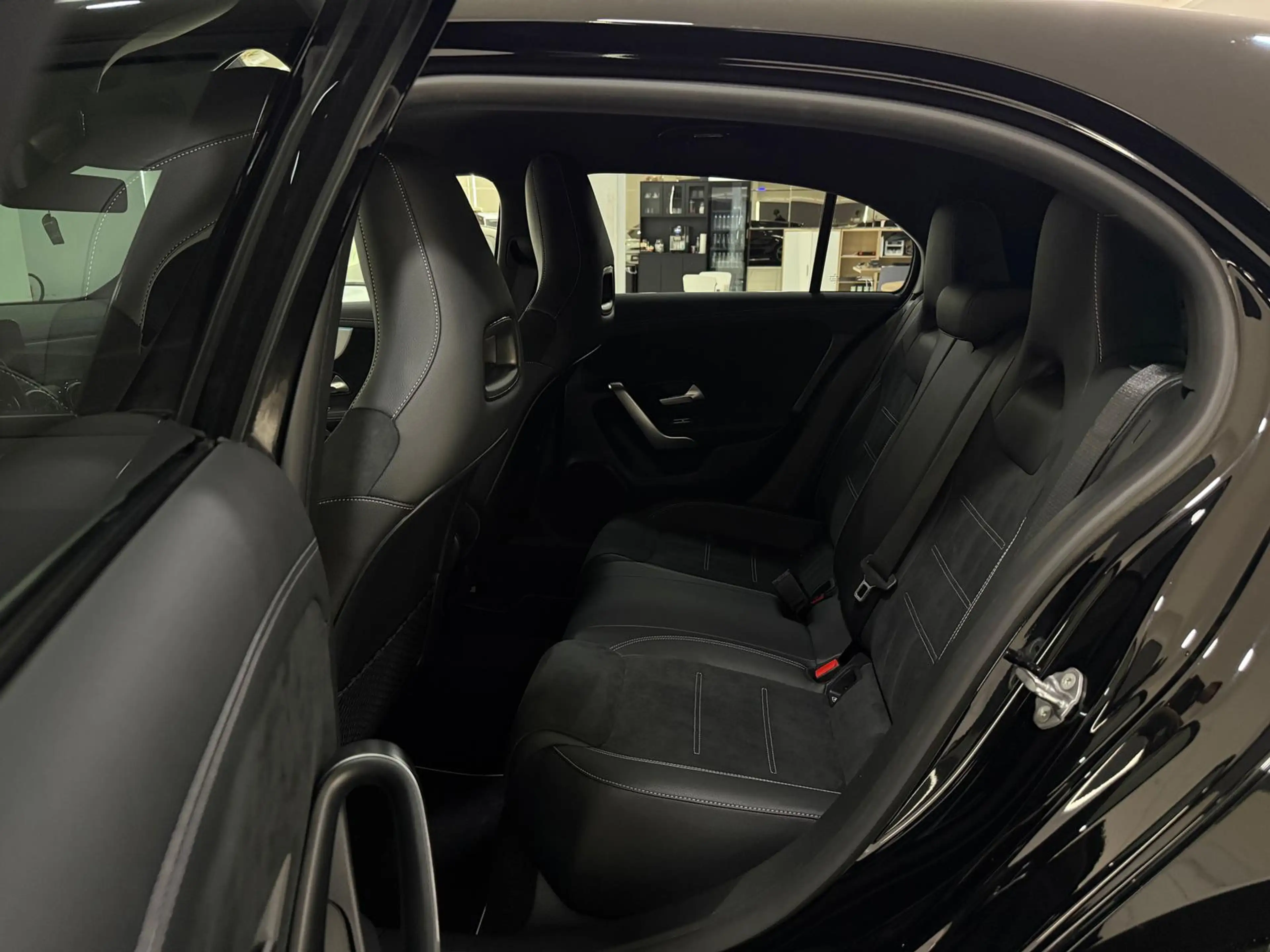 Mercedes-Benz A 180 7G Edition 2021 AMG-LINE*NIGHT*KAM*AMBI* — photo 15