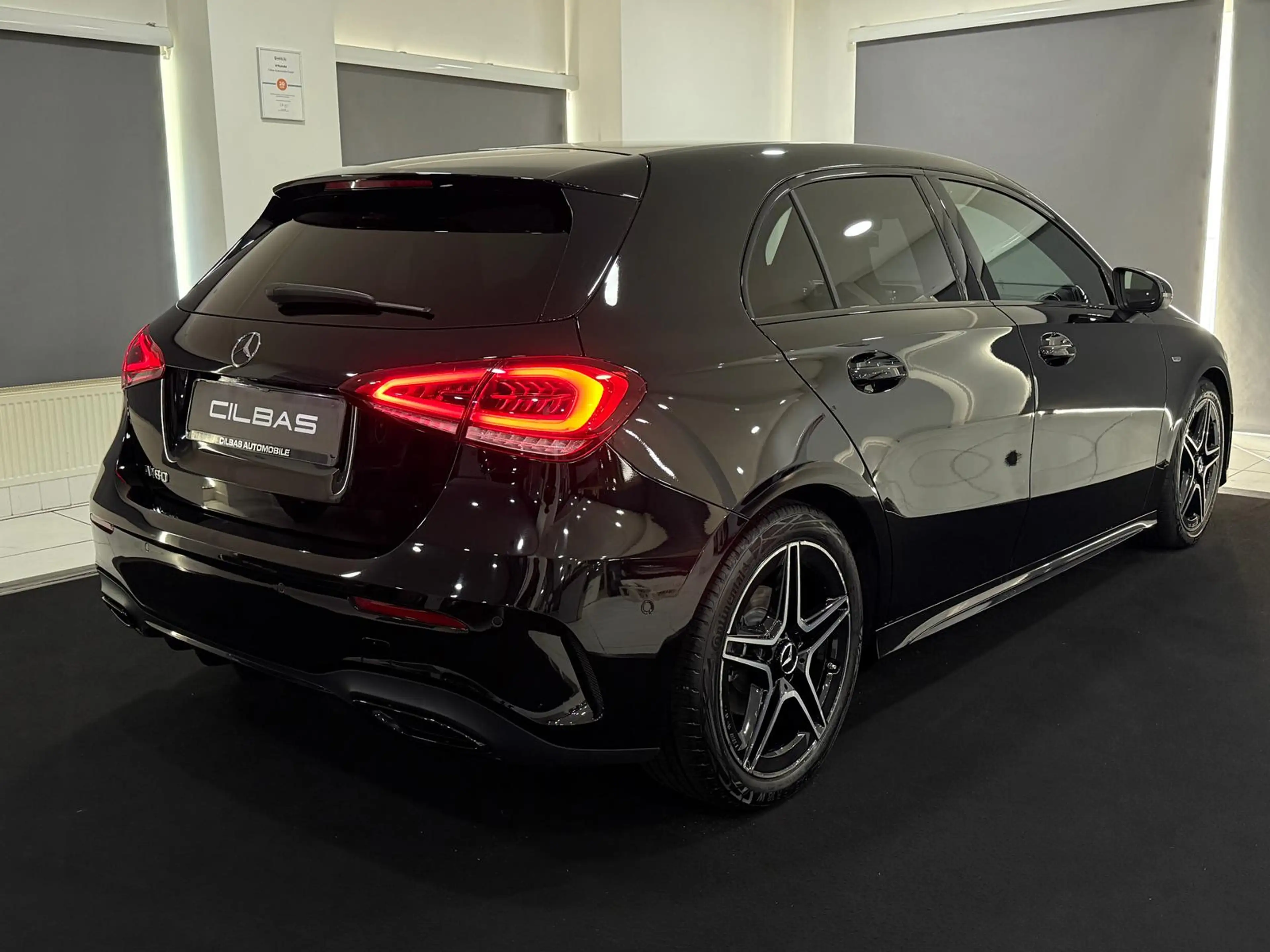 Mercedes-Benz A 180 7G Edition 2021 AMG-LINE*NIGHT*KAM*AMBI* — photo 6