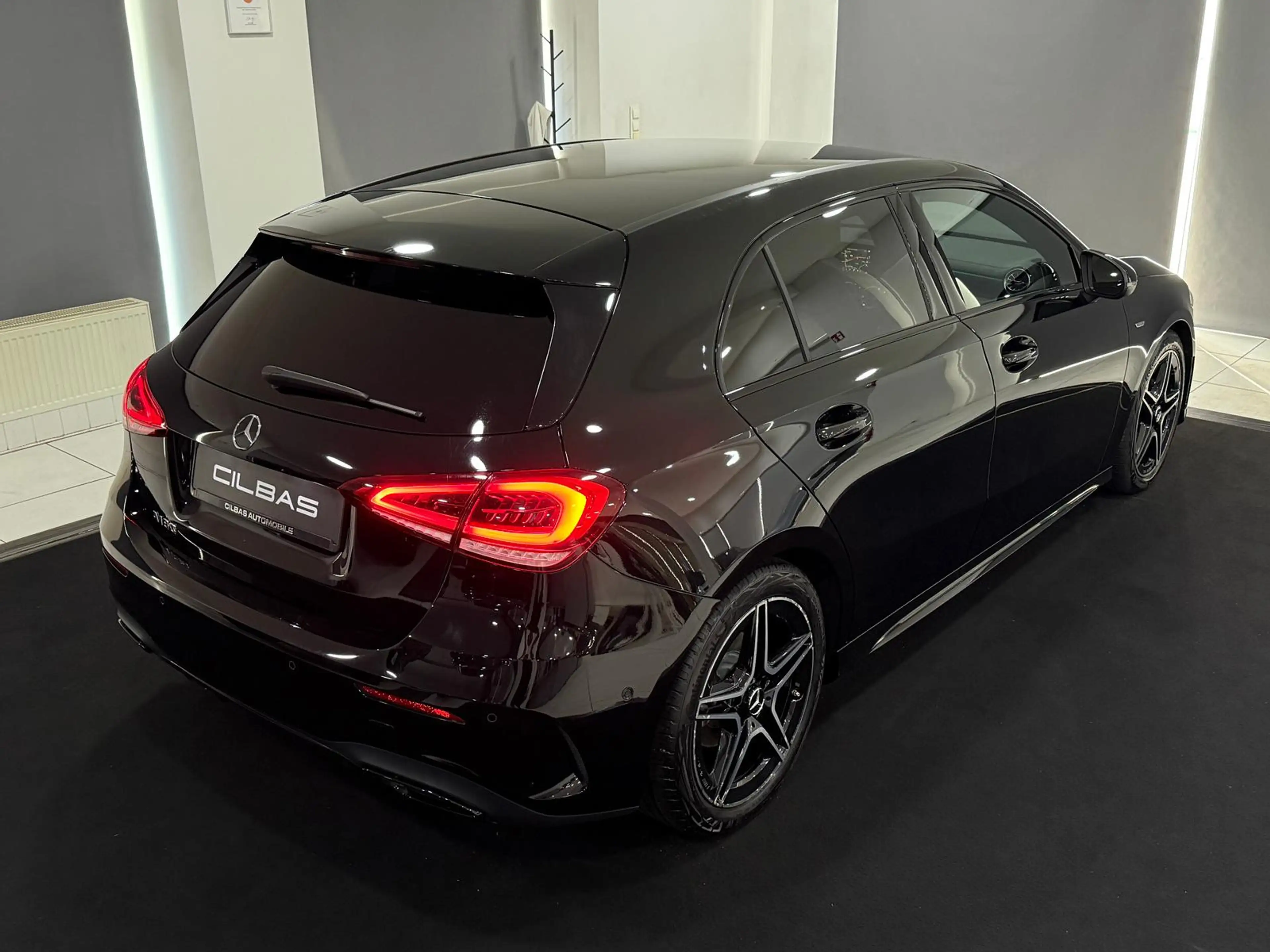 Mercedes-Benz A 180 7G Edition 2021 AMG-LINE*NIGHT*KAM*AMBI* — photo 7