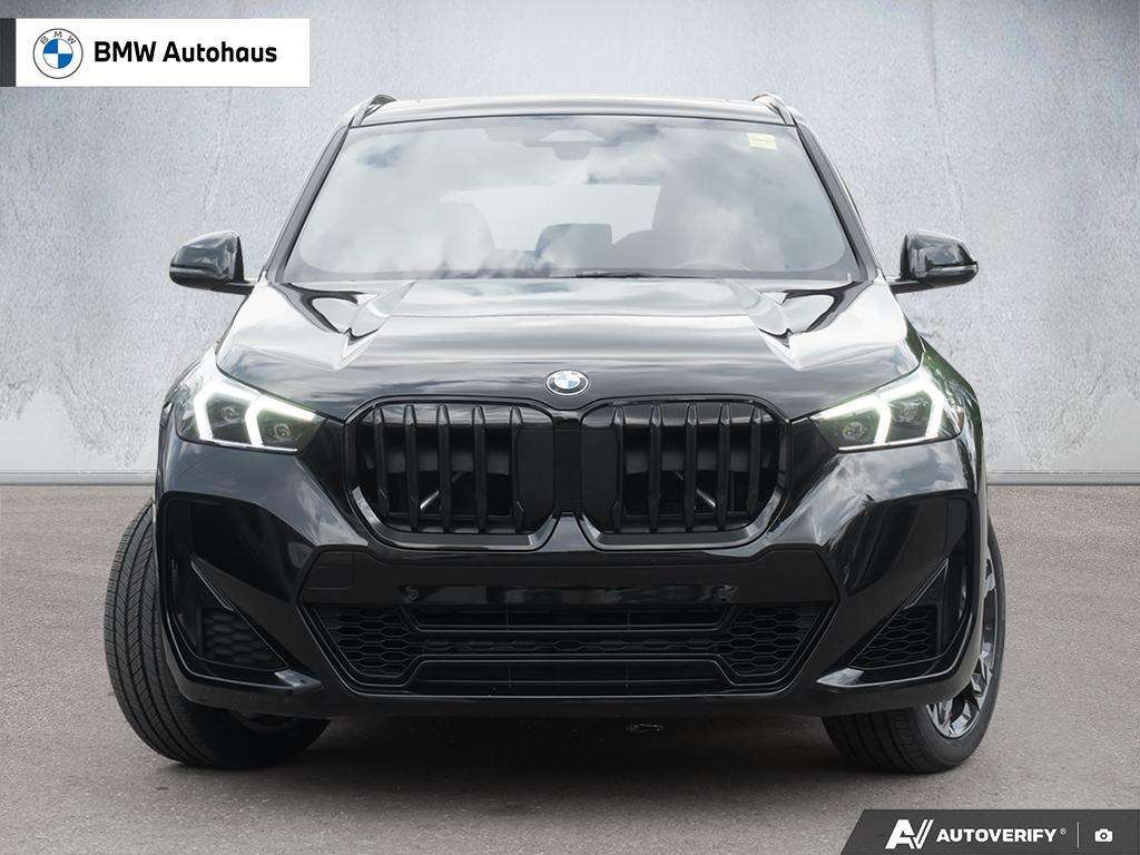 2023 BMW X1 xDrive28i PREMIUM ESSENTIAL | M SPORT | PANORAMA S — снимка 1