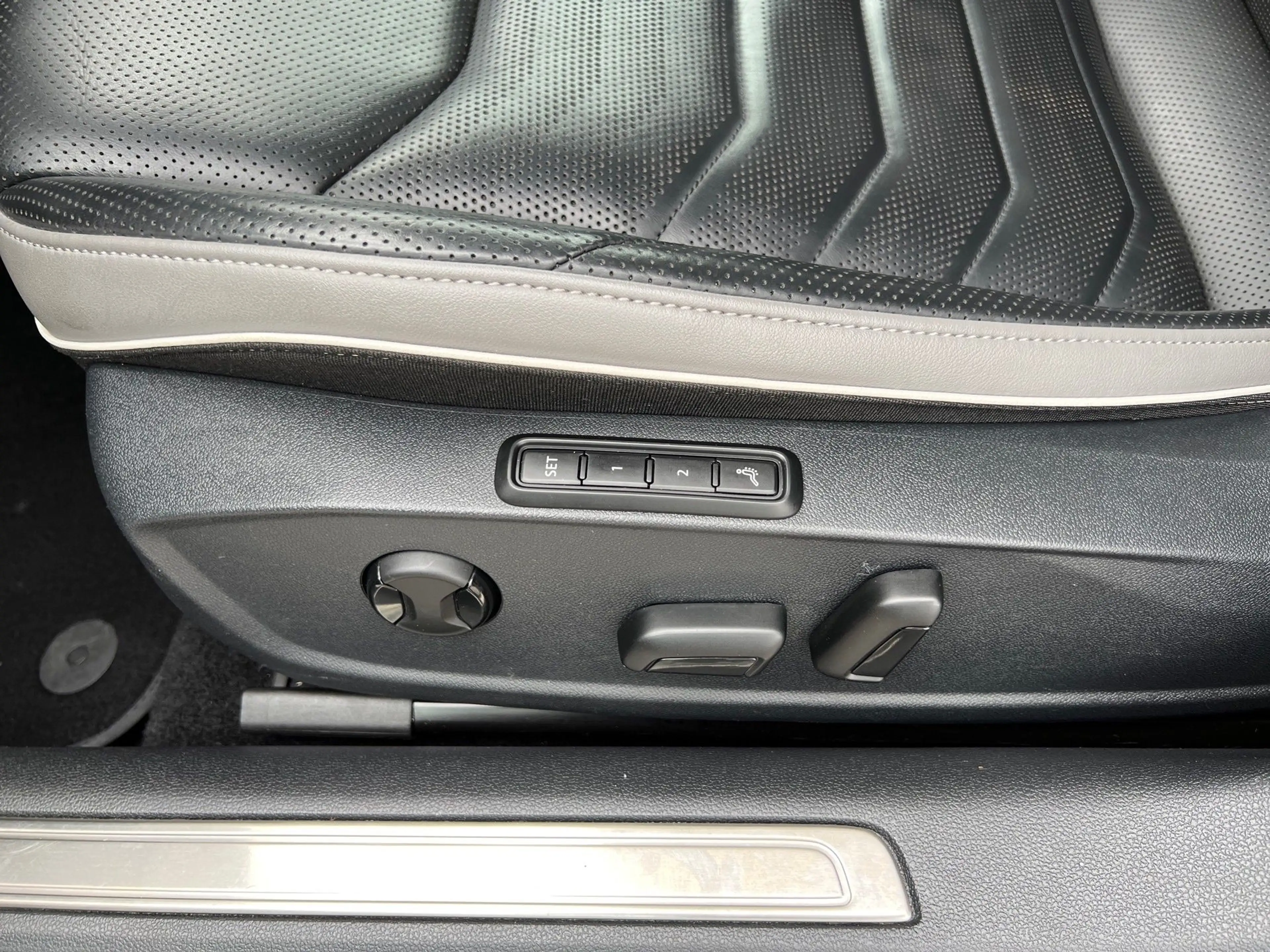 Volkswagen Arteon SB R-Line 2,0 TDI DSG Elegance | NP €75.300 — photo 33