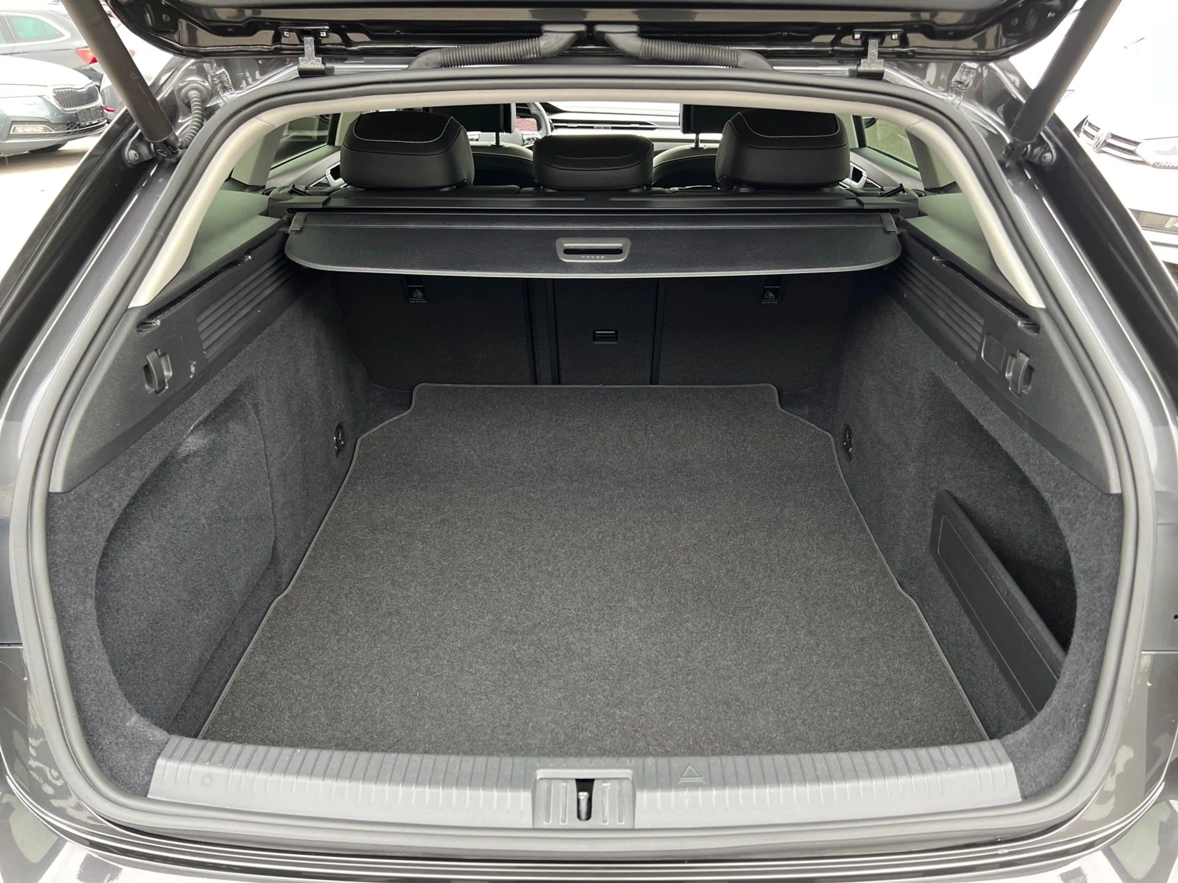 Volkswagen Arteon SB R-Line 2,0 TDI DSG Elegance | NP €75.300 — photo 15