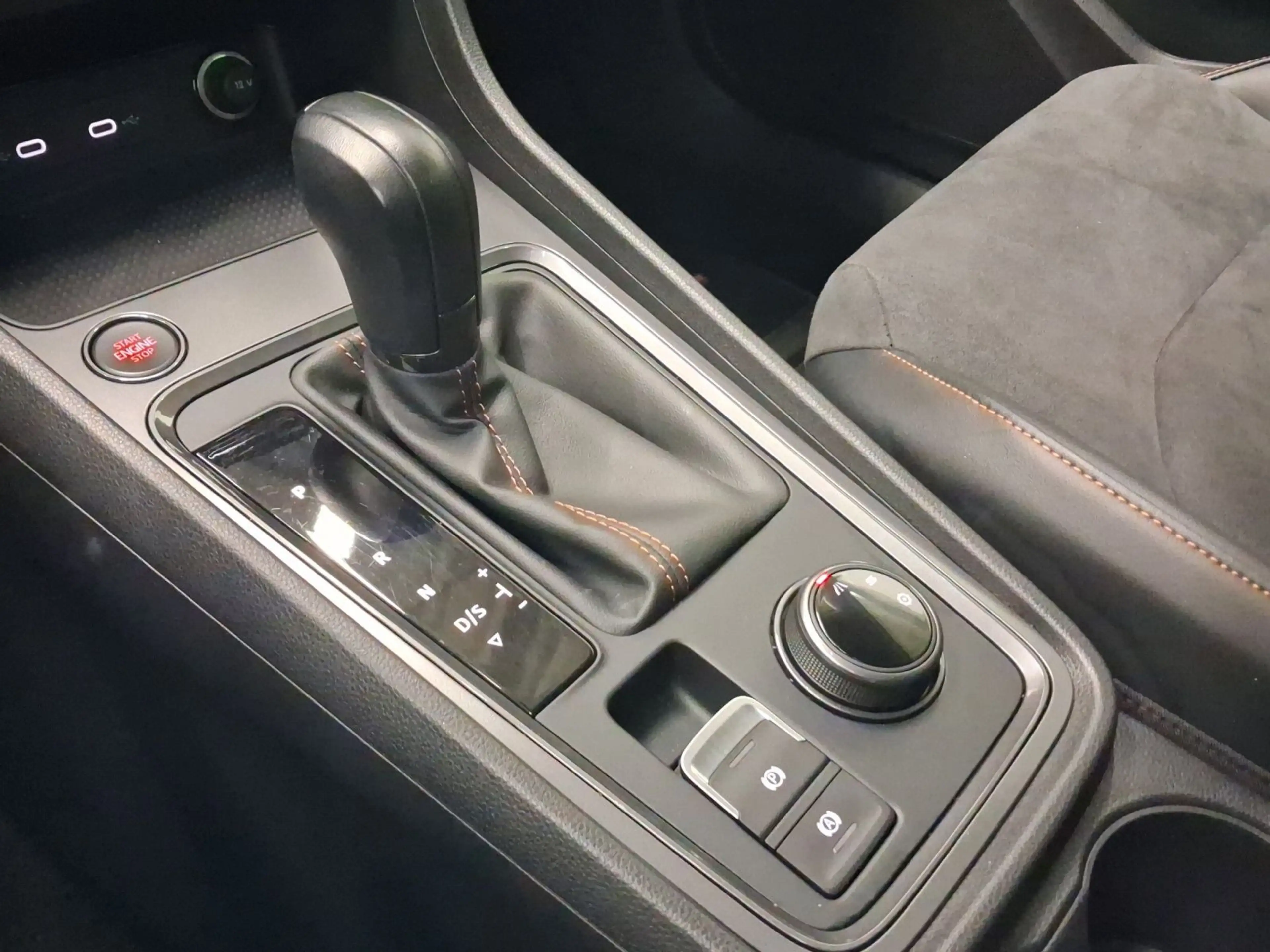 CUPRA Ateca 1.5 TSI DSG NAVI PARKLENK SITZH LED — photo 11