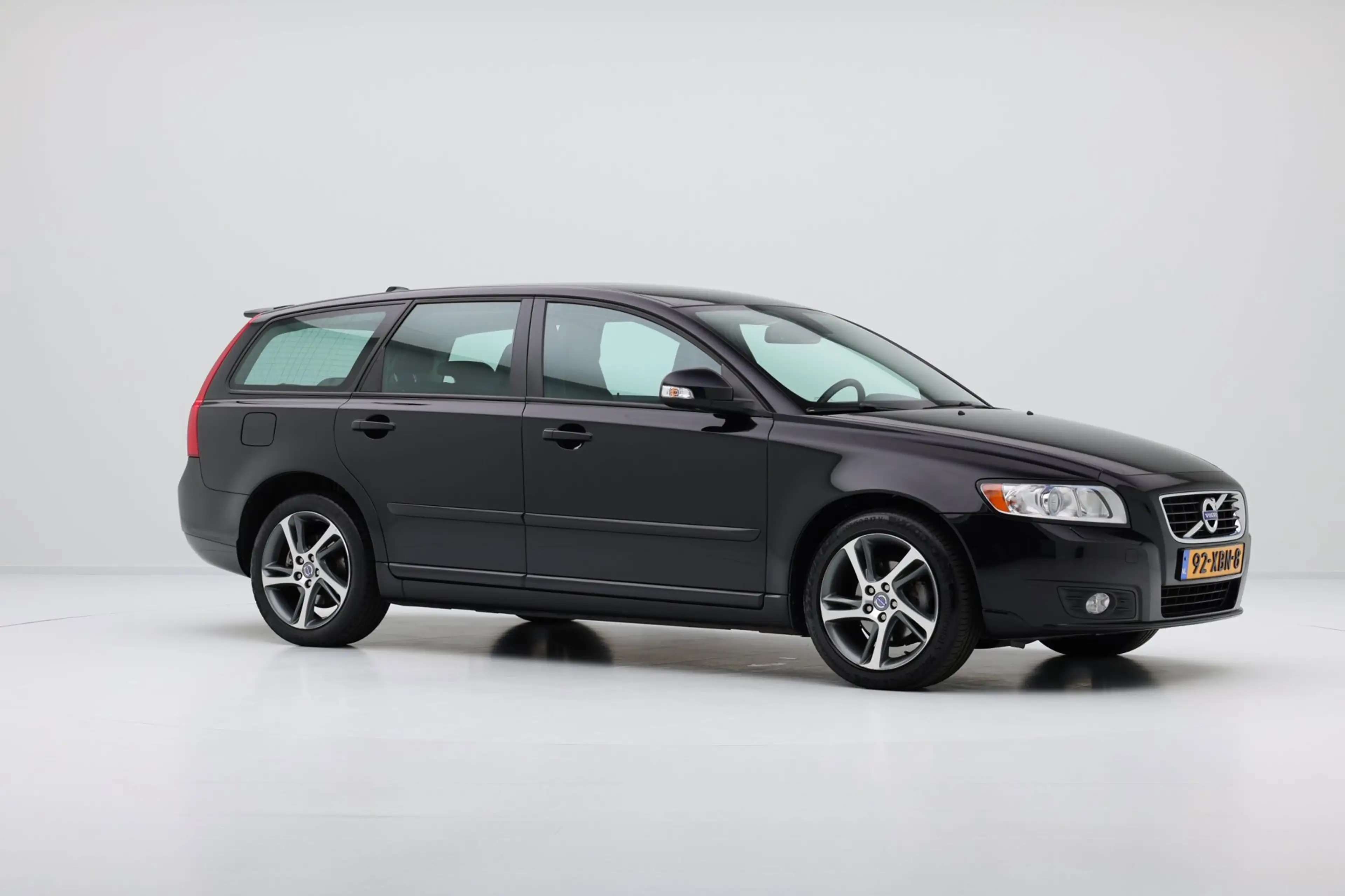 Volvo V50 2.0 Limited Edition Navi|Leder|LMV — photo 4