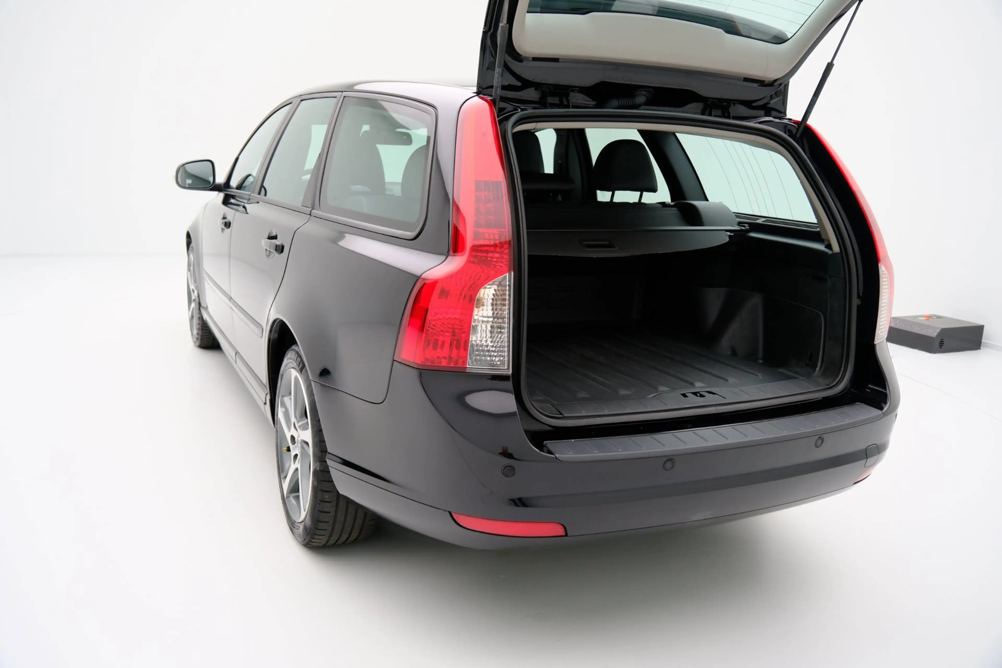 Volvo V50 2.0 Limited Edition Navi|Leder|LMV — photo 10