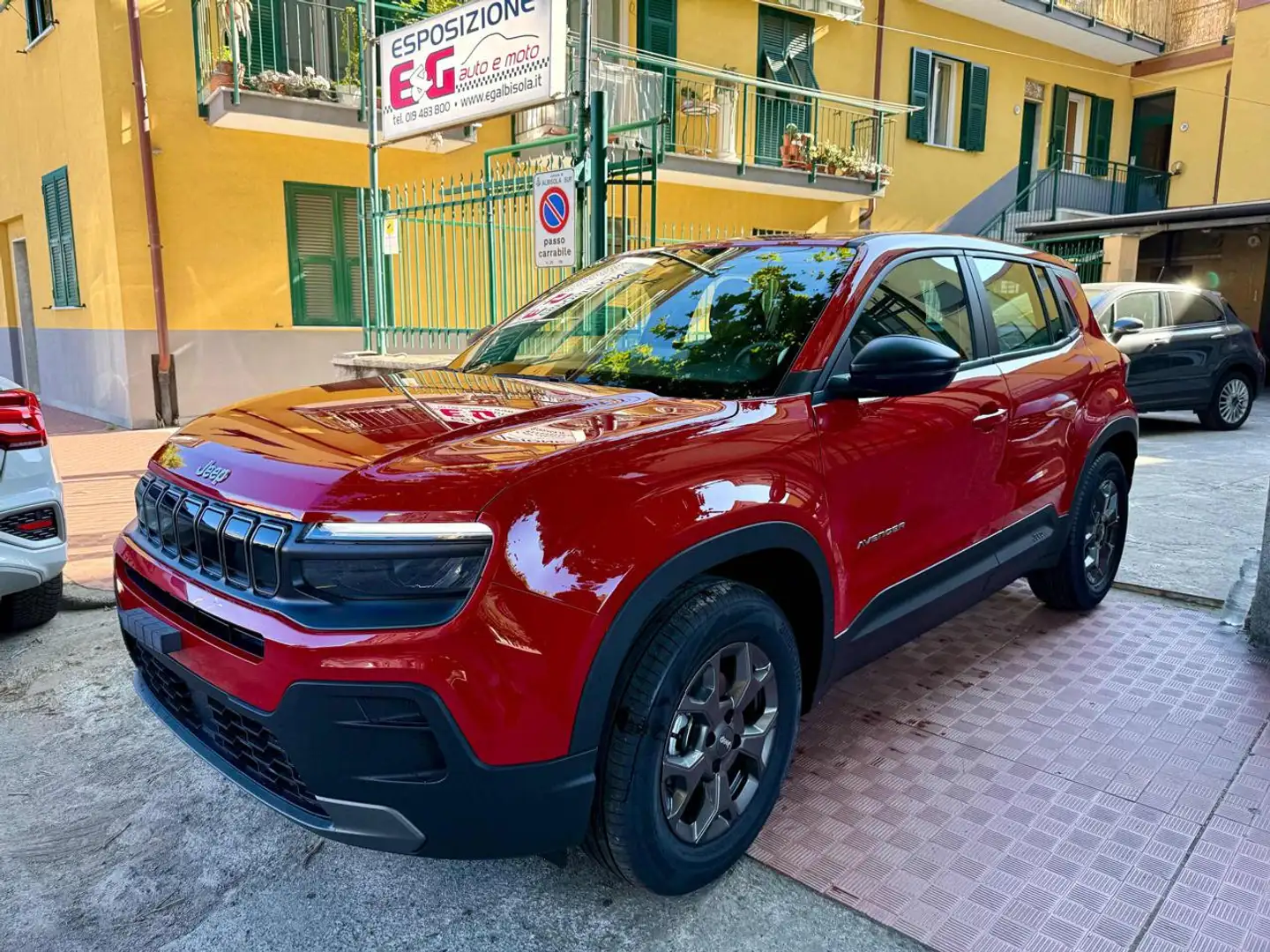 Jeep Avenger 1.2 Turbo Longitude NESSUN VINCOLO Rosso - 1