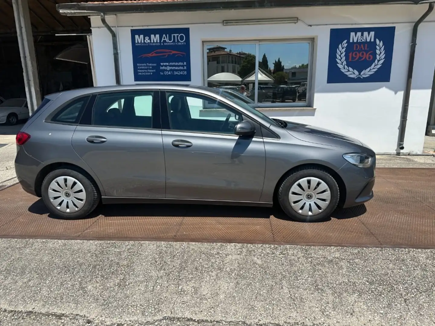 Mercedes-Benz B 200 d Automatic Executive NAVIG!!!!! Gris - 1