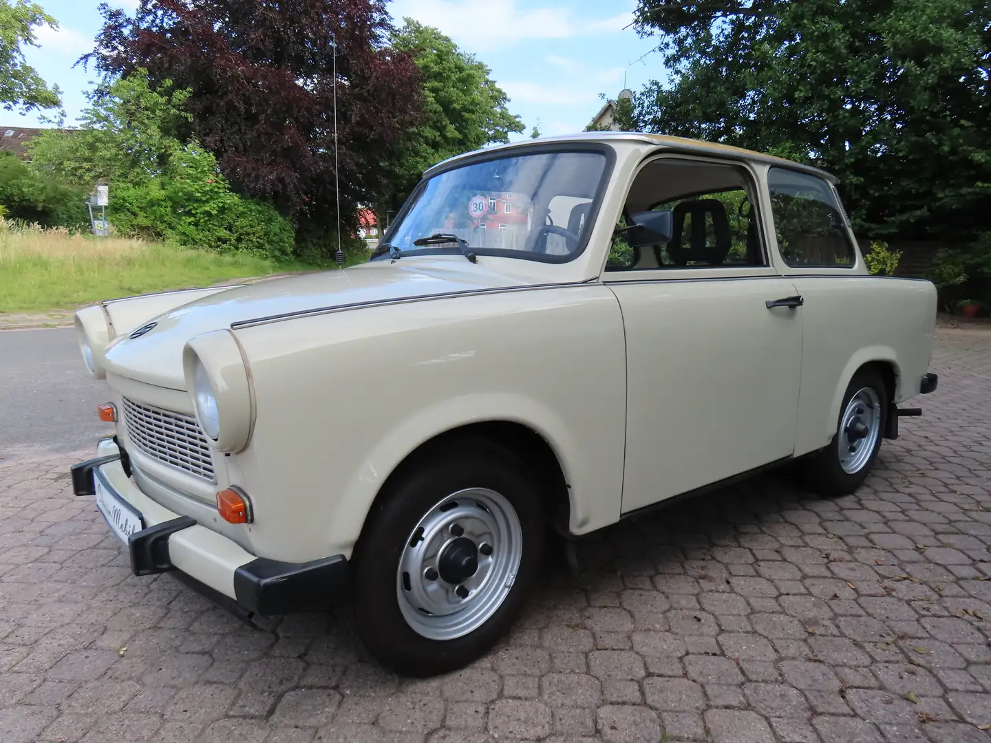 Trabant P601 S *nur 37 TKM*HU a.W. neu*Anhängerkupplung* Bej - 2