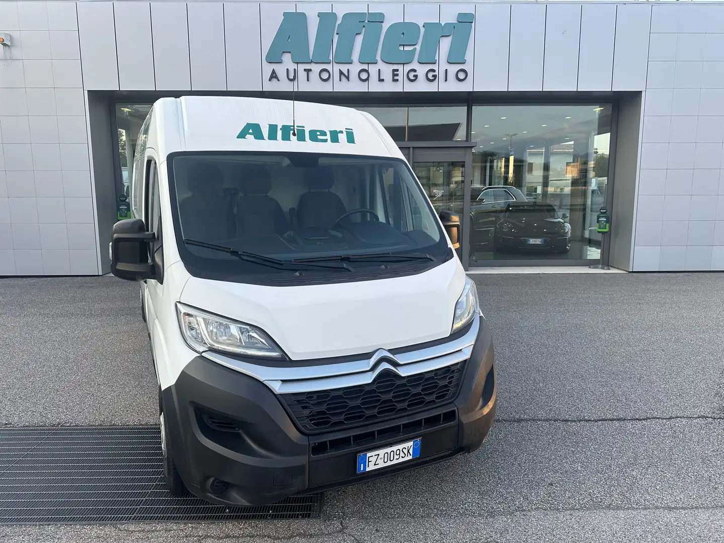 Citroen Jumper 35LH2 2.0BlueHDI 160cv Furg 3700x1780x1800 kg1450 Beyaz - 1