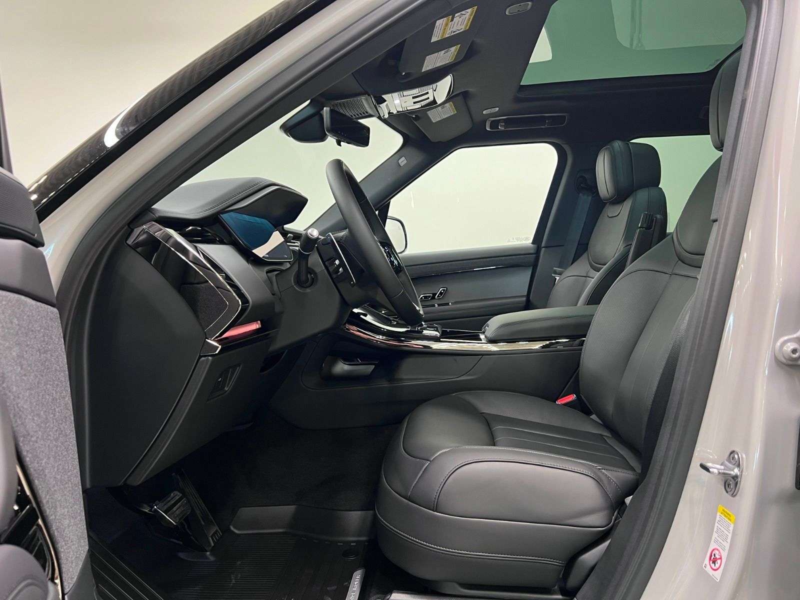 2026 Land Rover Range Rover Sport P400 DYNAMIC HSE thumb 34