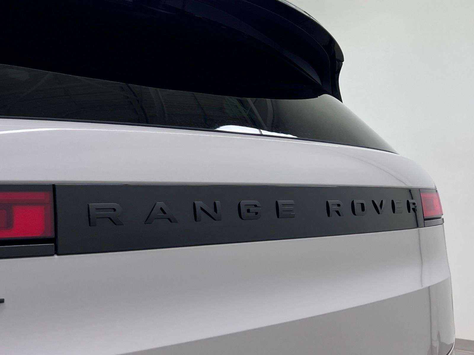 2026 Land Rover Range Rover Sport P400 DYNAMIC HSE thumb 11