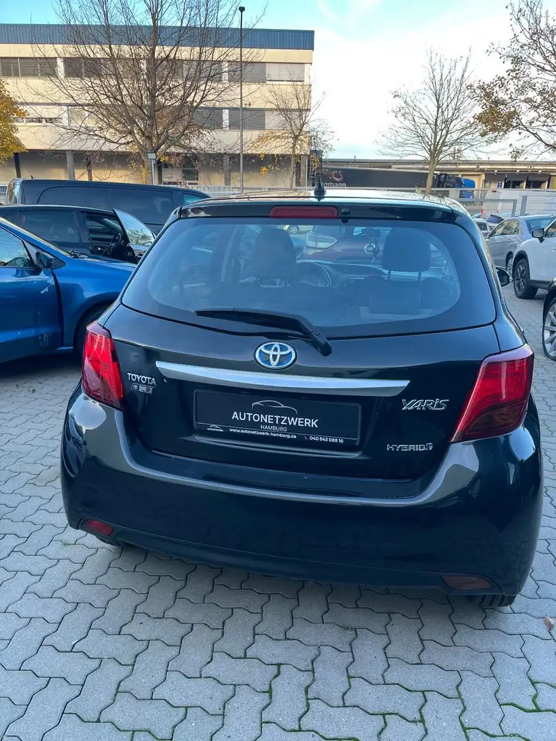 Toyota Yaris 1.5 VVT-i Comfort Hybrid Automatik|Navi Schwarz - 2