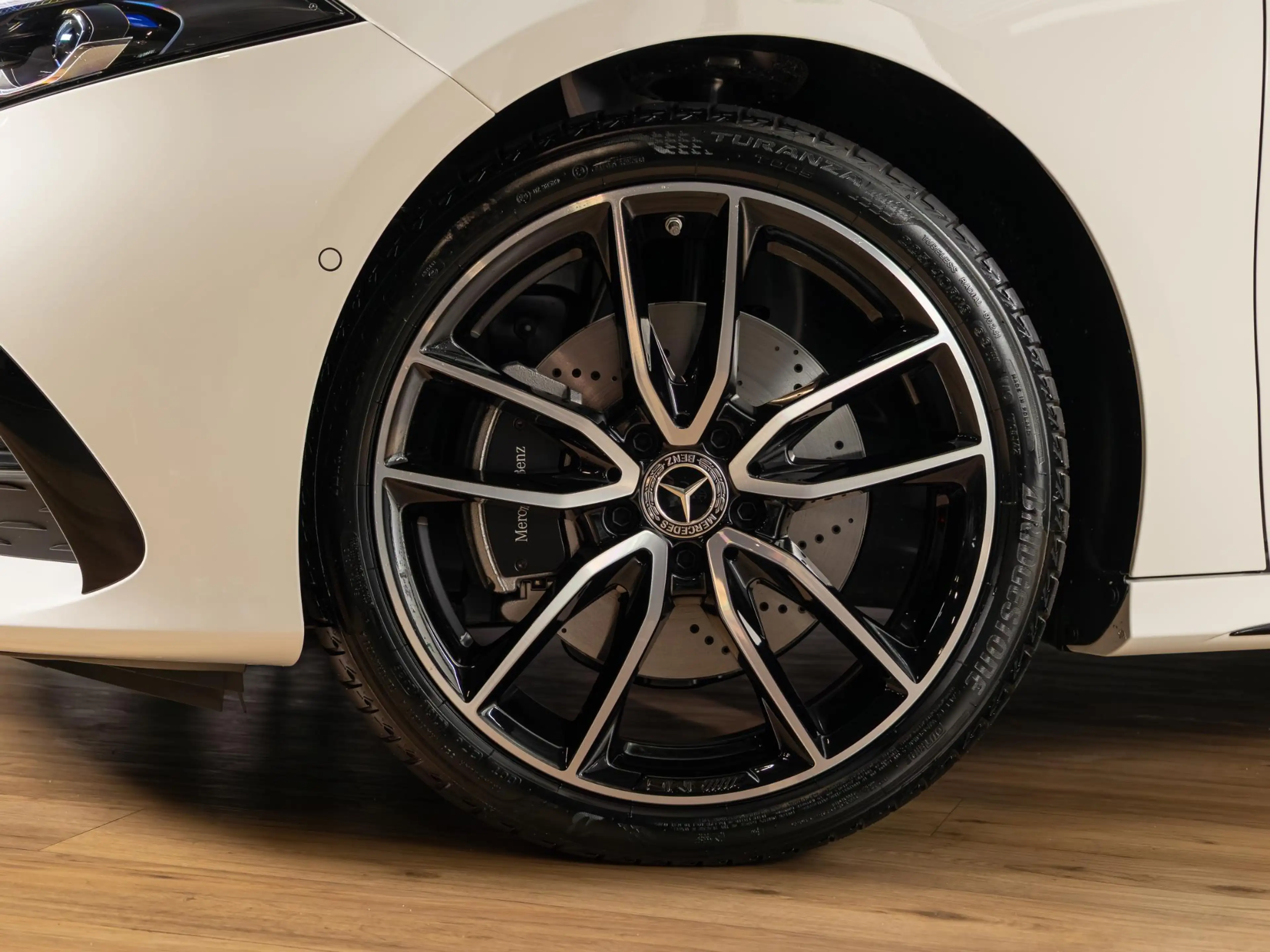 Mercedes-Benz A 250 Hatchback e Business Solution AMG | Premium Plus | — photo 7