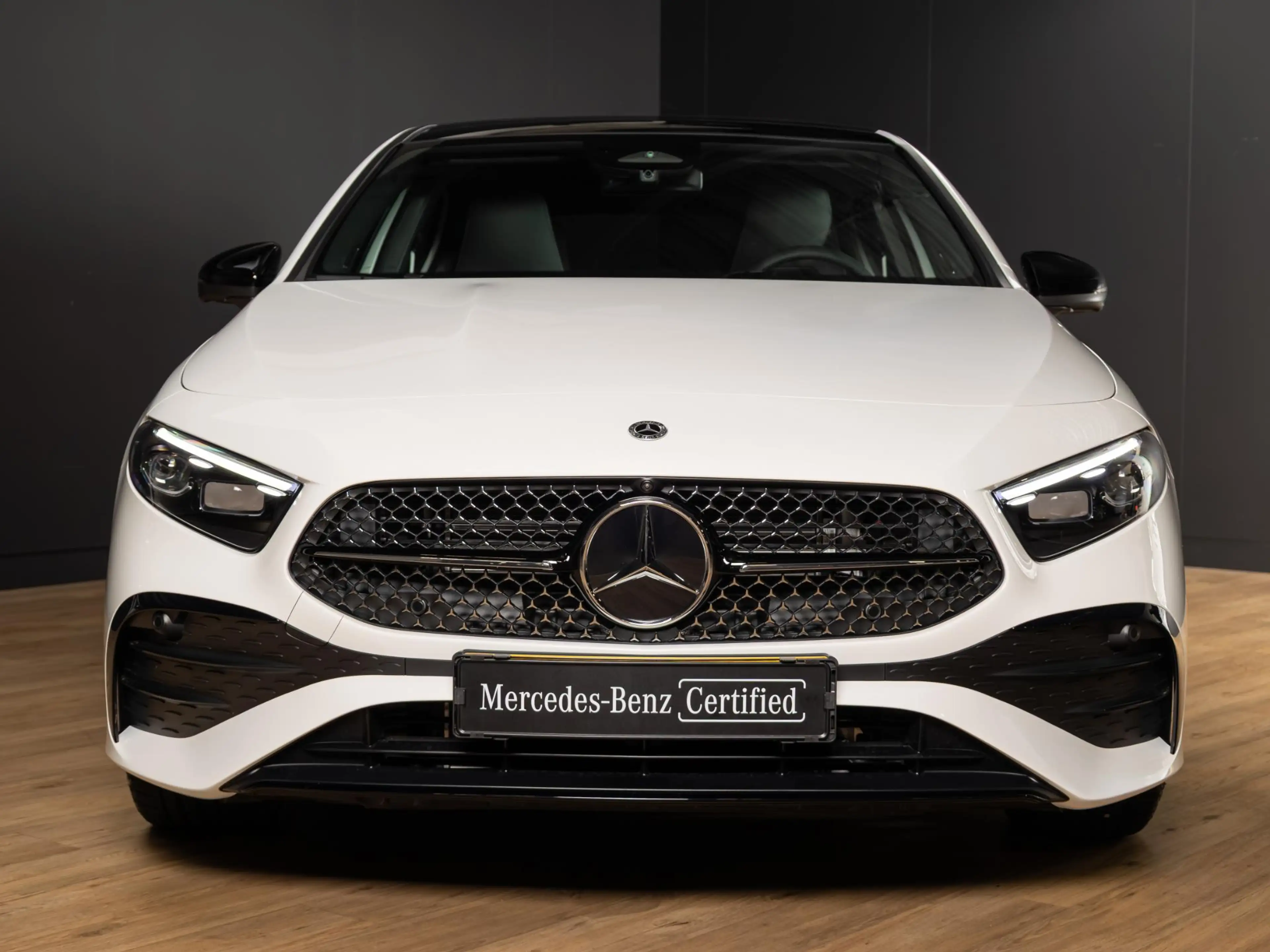 Mercedes-Benz A 250 Hatchback e Business Solution AMG | Premium Plus | — photo 5