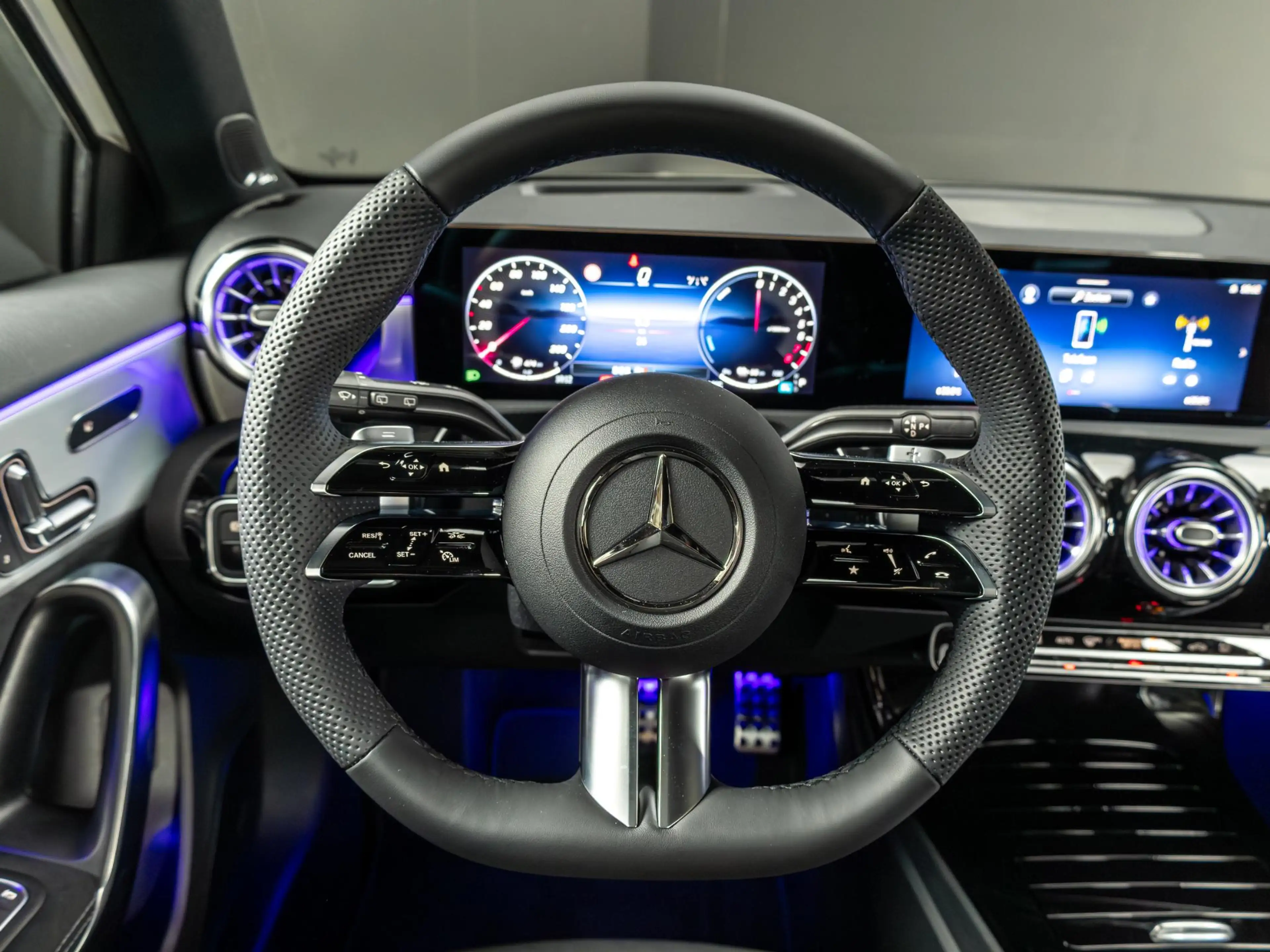 Mercedes-Benz A 250 Hatchback e Business Solution AMG | Premium Plus | — photo 14