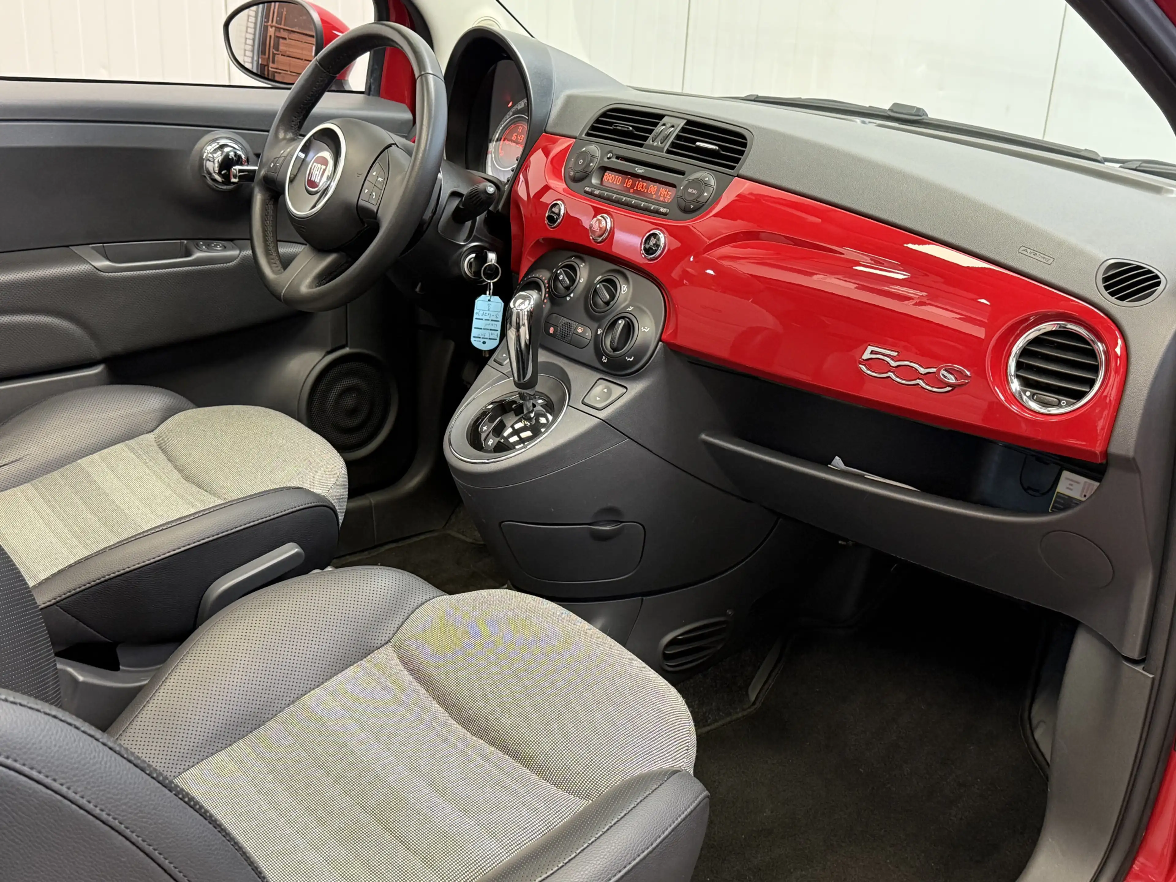 Fiat 500C 0.9 TwinAir Lounge Sport Cabriolet SPORT INT-AIRCO — photo 33