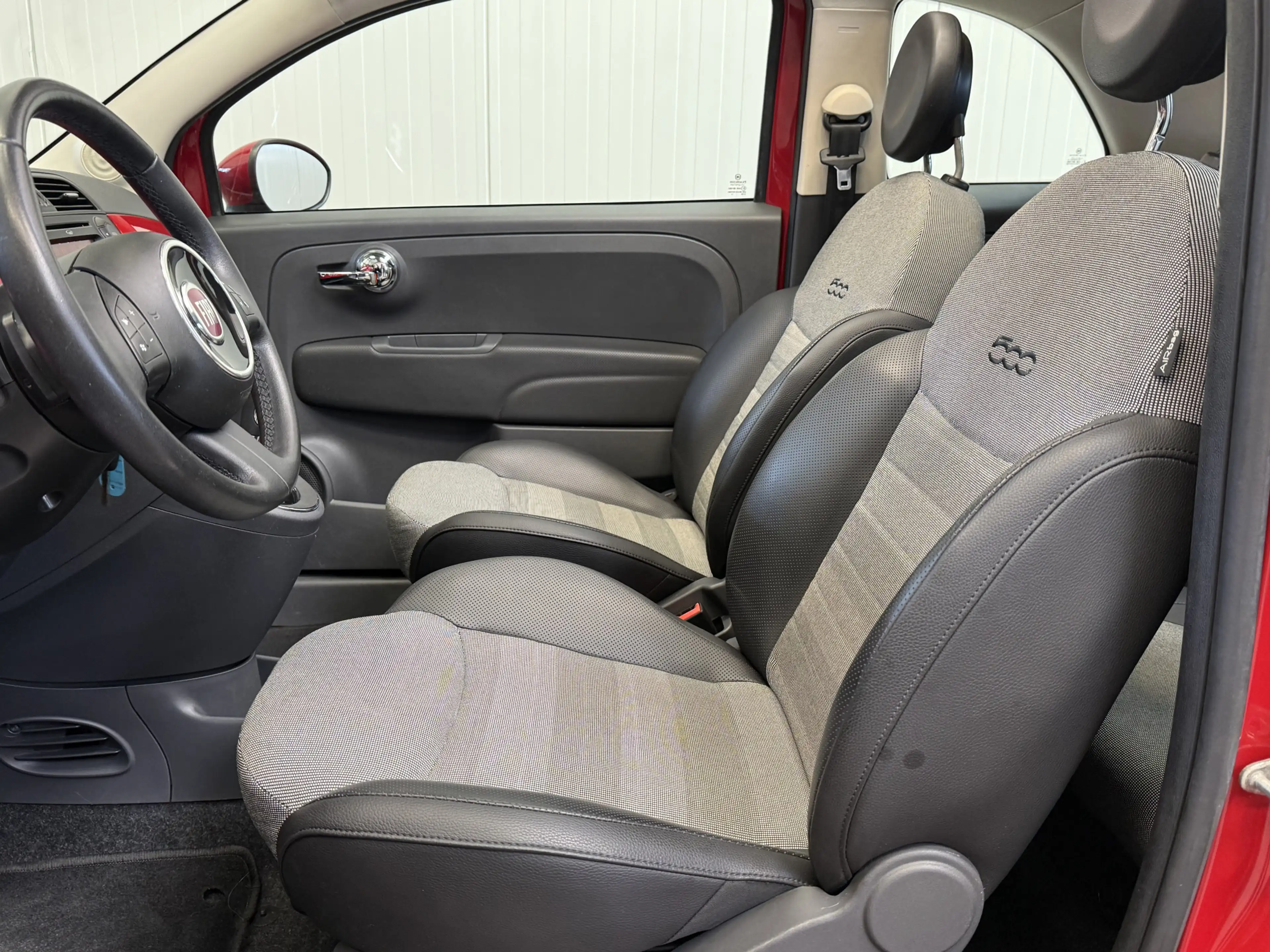 Fiat 500C 0.9 TwinAir Lounge Sport Cabriolet SPORT INT-AIRCO — photo 3
