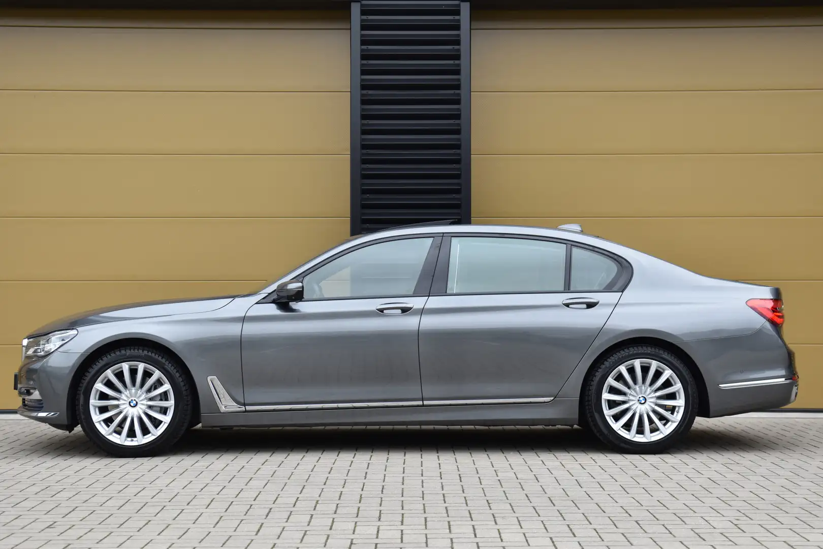 BMW 740 7-serie 740Li High Executive * Massage stoelen * L Grijs - 2