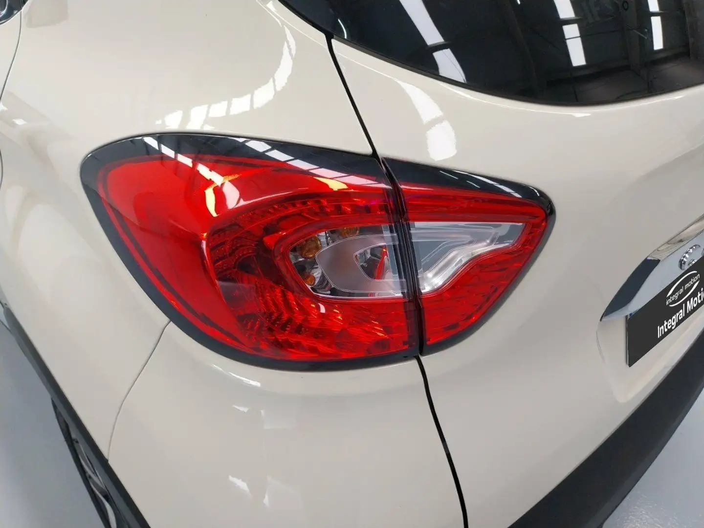 Renault Captur TCe eco2 Energy Intens 90 Beige - 2