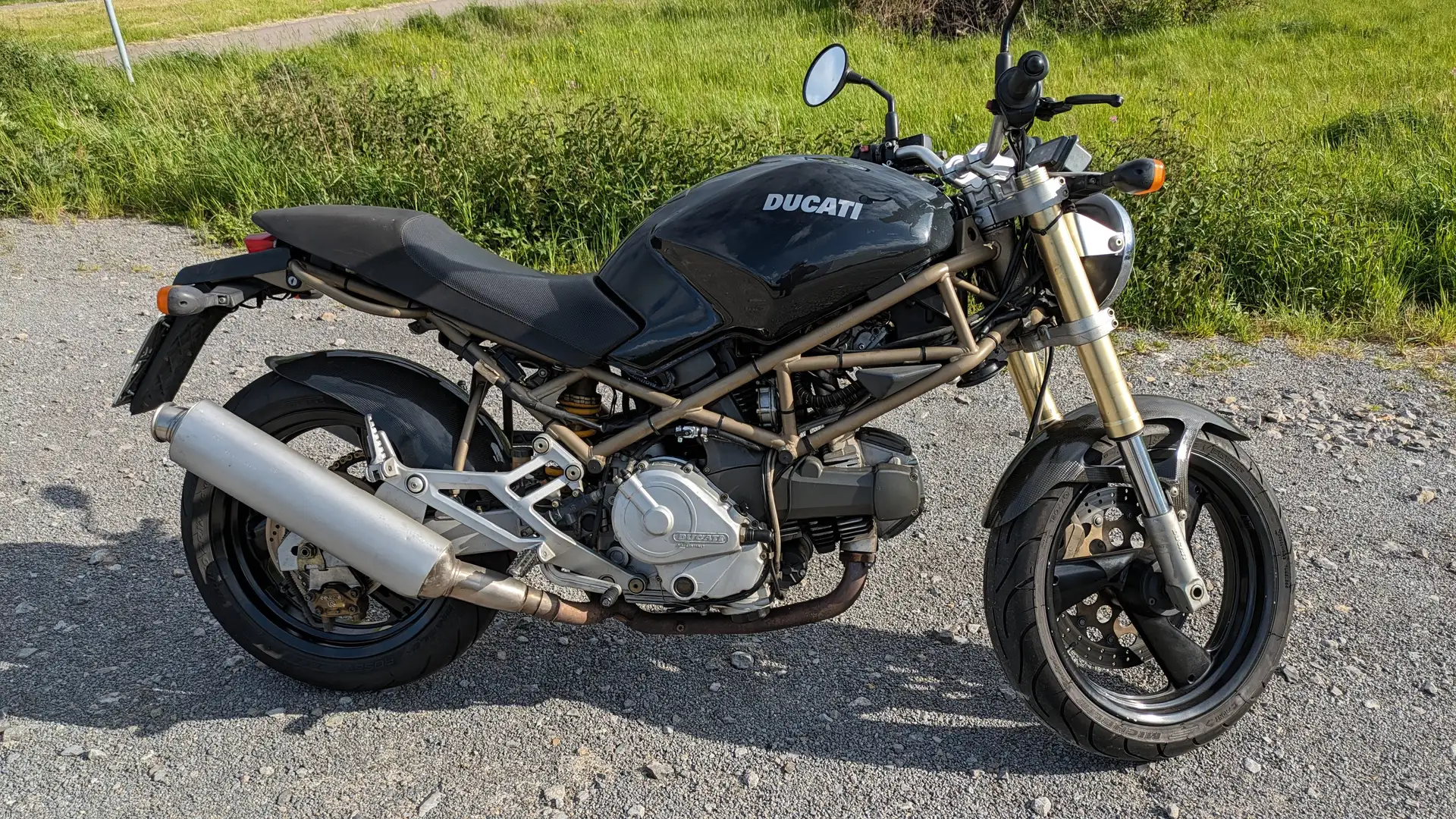 Ducati Monster 600 Ur-Monster, schwarz Zwart - 1