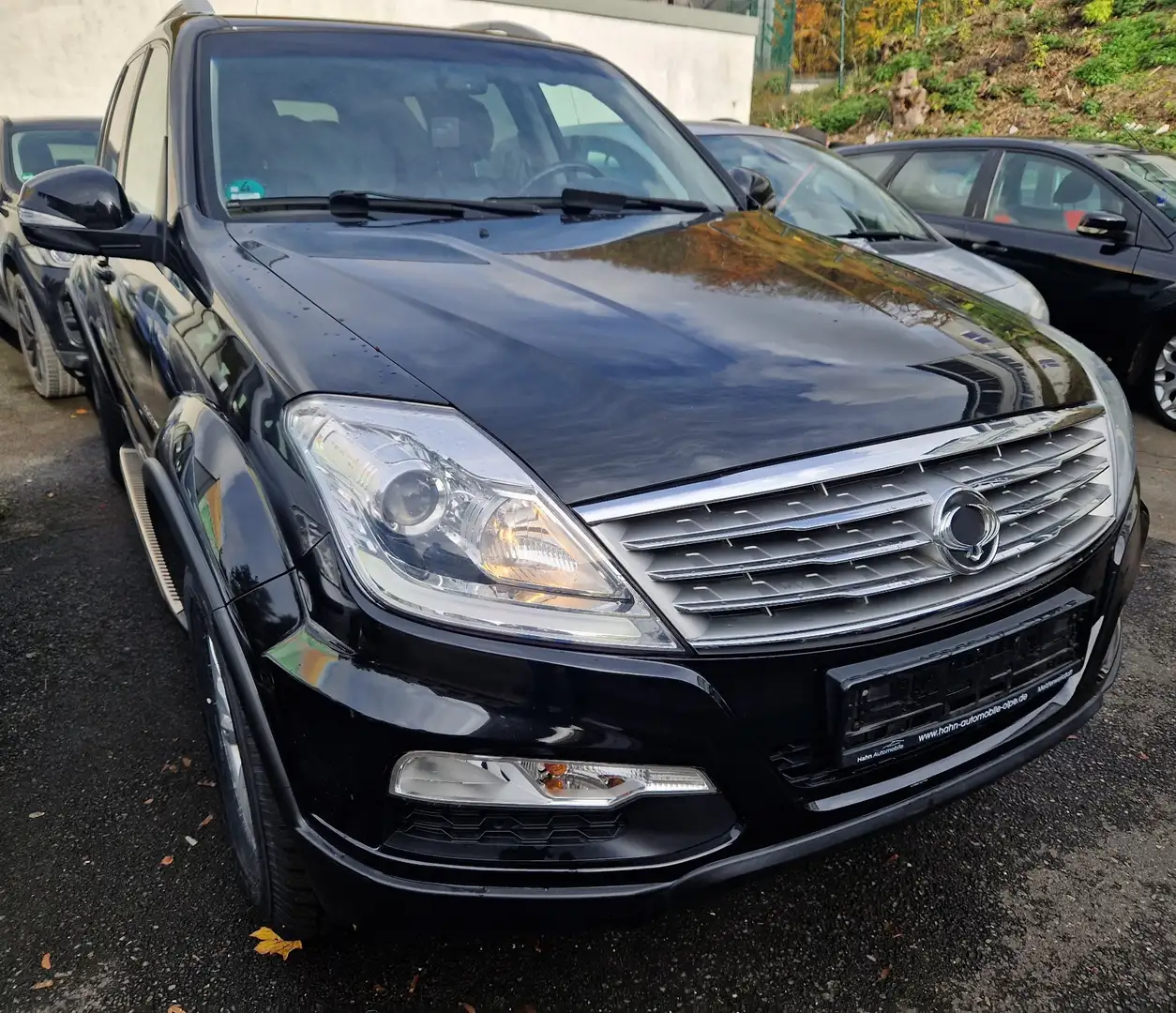 SsangYong Rexton W 2.0 D20 DTR Schwarz - 2