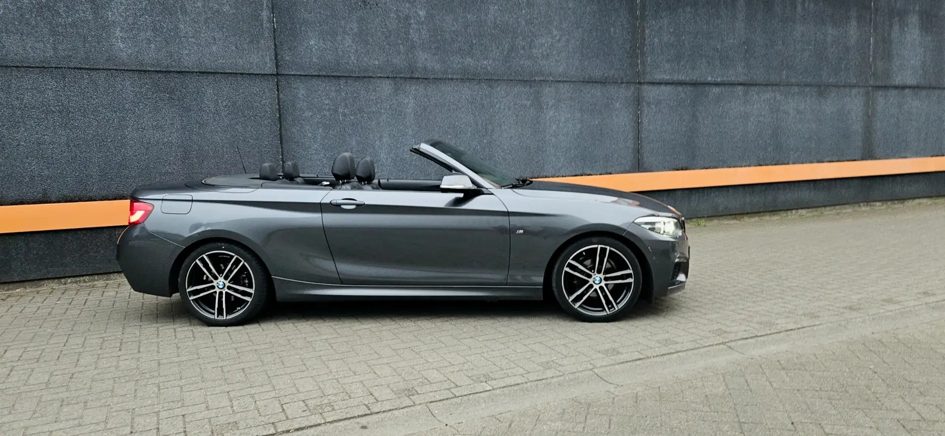 BMW 218 iA Cabrio M PACK/LED/NAVI/LEDER/COMFORT ACCES/*LCI Grau - 2