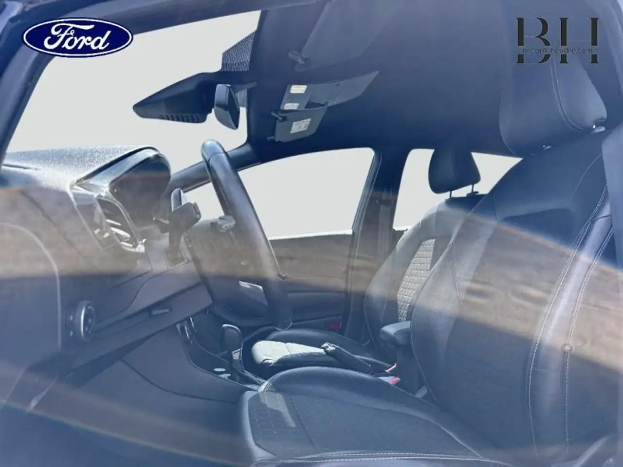 Ford Fiesta Active — photo 11
