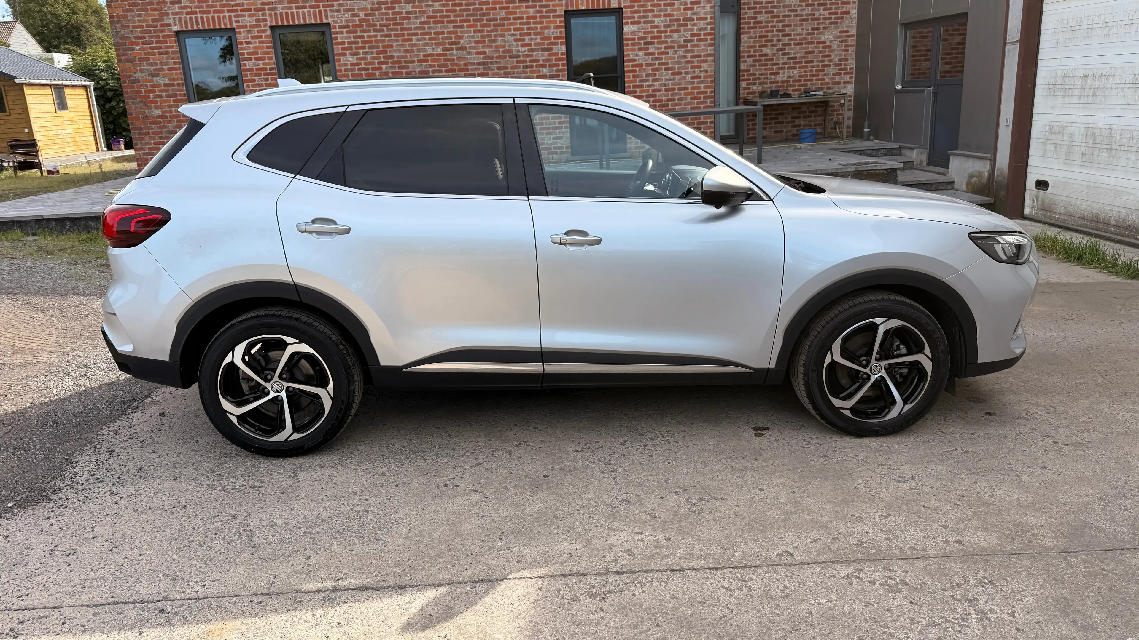 MG HS HS 1.5 T-GDi Luxury DCT, Toit ouvrant Pano, Cuir, cruise, CarPlay — photo 6