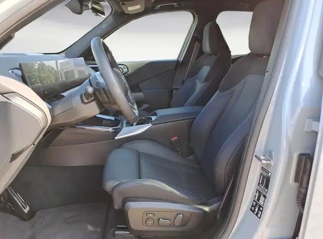 BMW X3 view 7