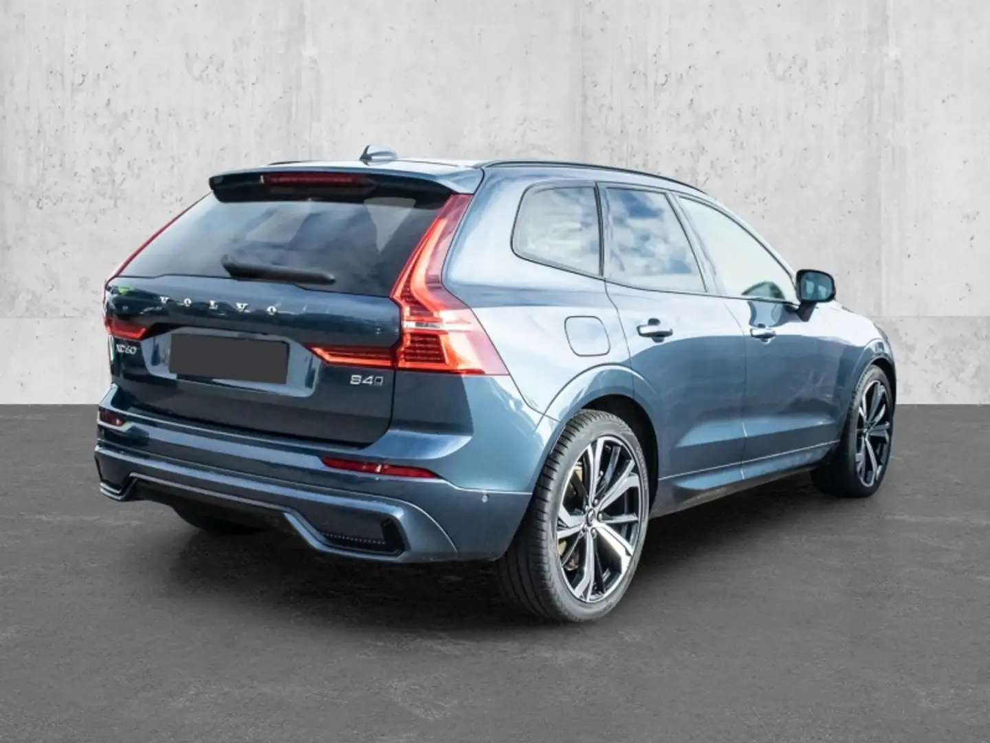 Volvo XC60 B4 (d) AWD automatico Plus Dark Blu/Azzurro - 2