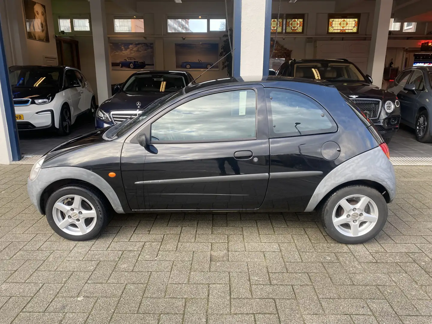 Ford Ka/Ka+ 1.3 Champion 45000 KM ORIGINEEL Zwart - 2