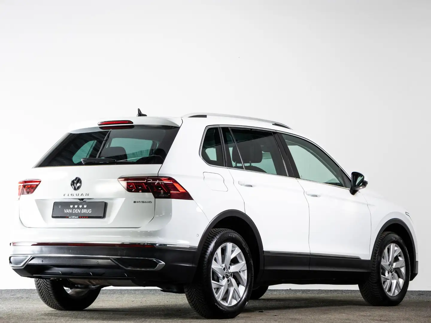 Volkswagen Tiguan 1.4 TSI eHybrid 245 PK Elegance | LED Matrix IQ | Wit - 2