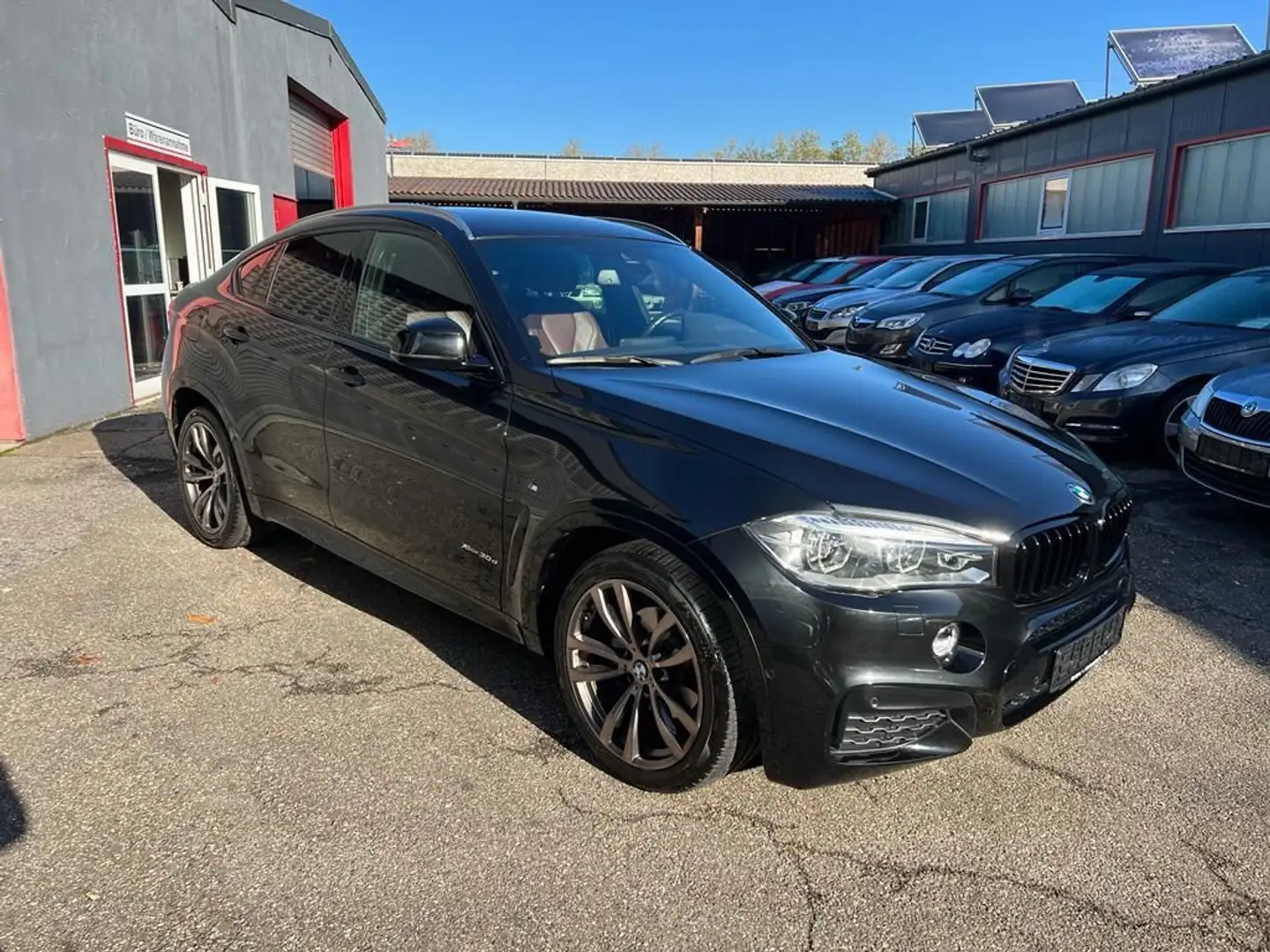 BMW X6 xDrive 30d M-Paket Navi Pr Harman Leder 2.Han Schwarz - 1