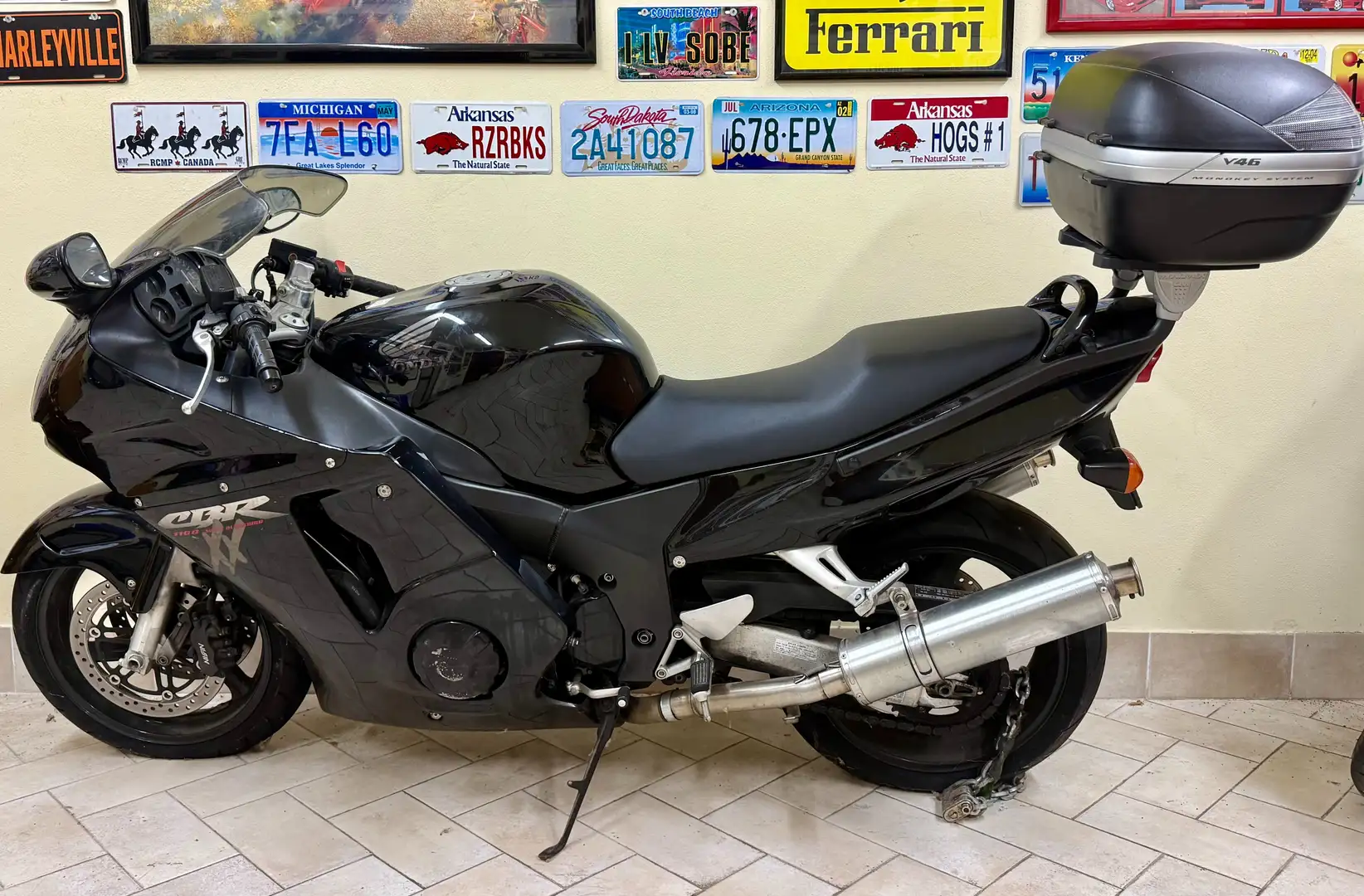 Honda CBR 1100 super blackbird 1998 Negru - 1