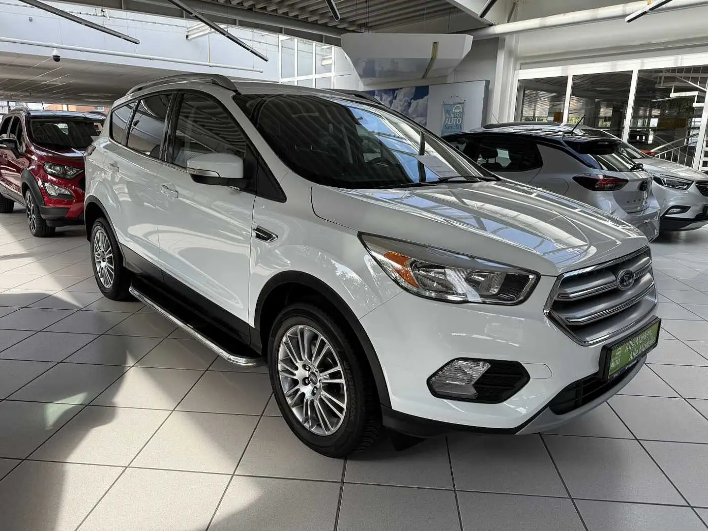 Ford Kuga 1.5 EcoBoost 2x4 Trend Blanc - 2